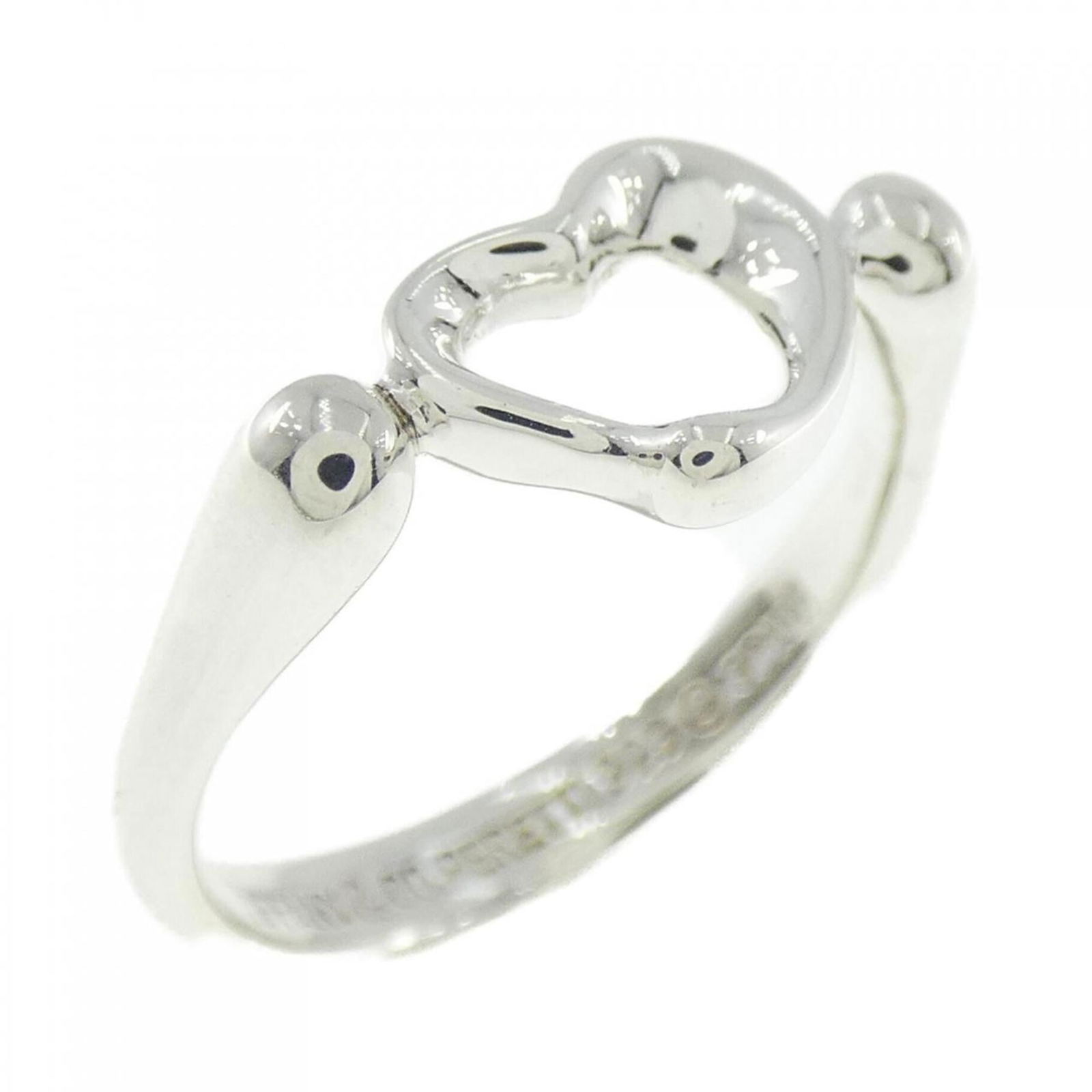 Silver 925 Tiffany Band Ring: Silver 925 Tiffany Band Ring The Silver 925 Tiffany Band Ring is a women's ring in size 5.5, made of silver 925, and is in very good used condition with minimal traces of usage. Item Specifics: