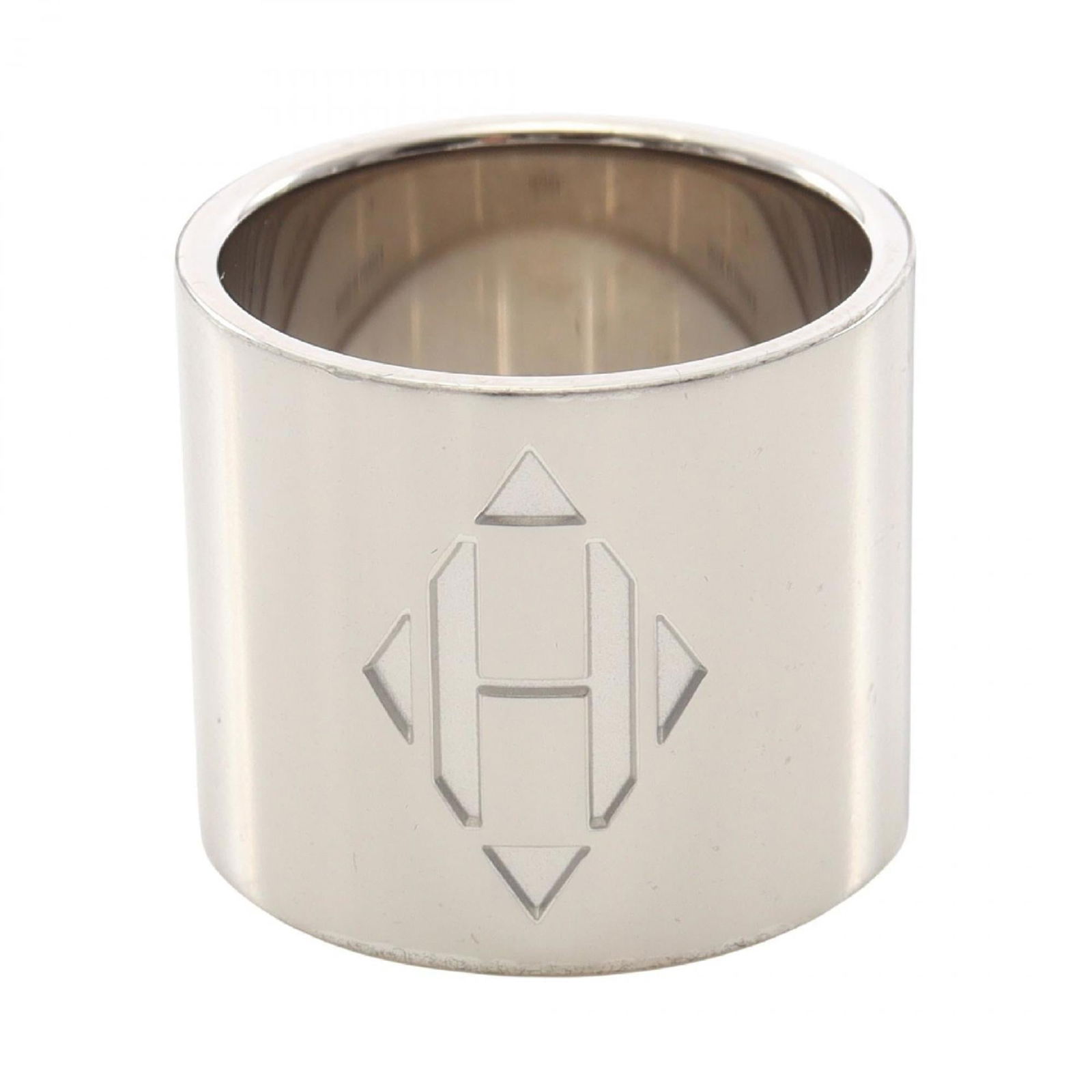 Metal Hermes Scarf Ring: Metal Hermes Scarf Ring This listing features Metal Hermes Scarf Ring. Item specifics are provided below. Item Specifics: Brand: Hermes Type: Scarf Ring Gender: Women Material: Metal Color: Silver