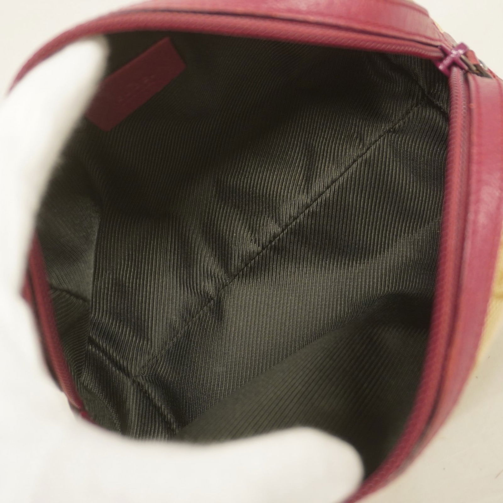 Canvas Gucci Pouch - 4