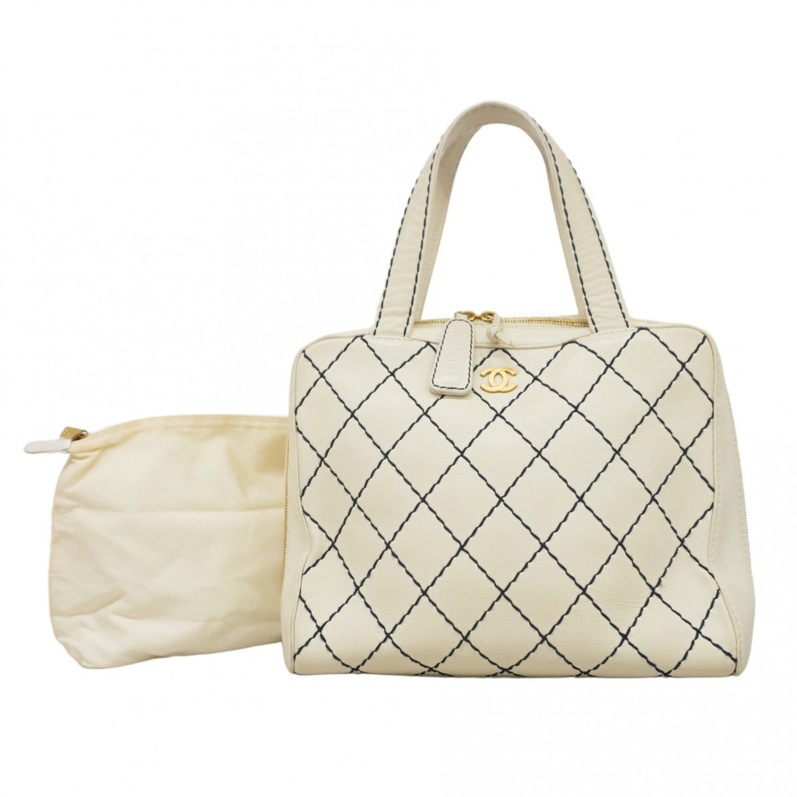 Leather Chanel Handbag (1 of 17)