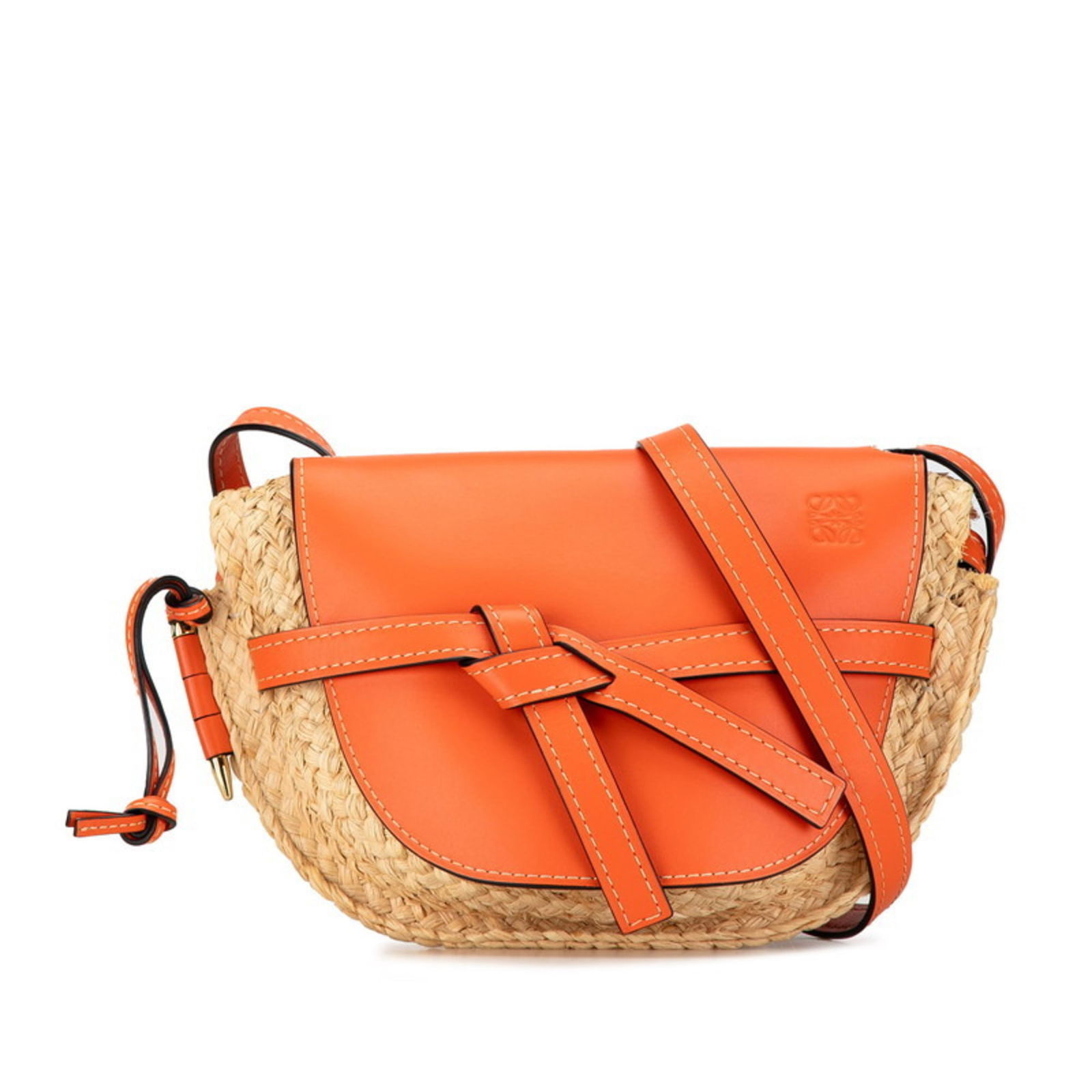 Leather - Loewe Shoulder Bag Raffia: Leather - Loewe Shoulder Bag Raffia This listing features Leather - Loewe Shoulder Bag Raffia. Item specifics are provided below. Item Specifics: Brand: Loewe Type: Shoulder Bag Material: Raffia ,