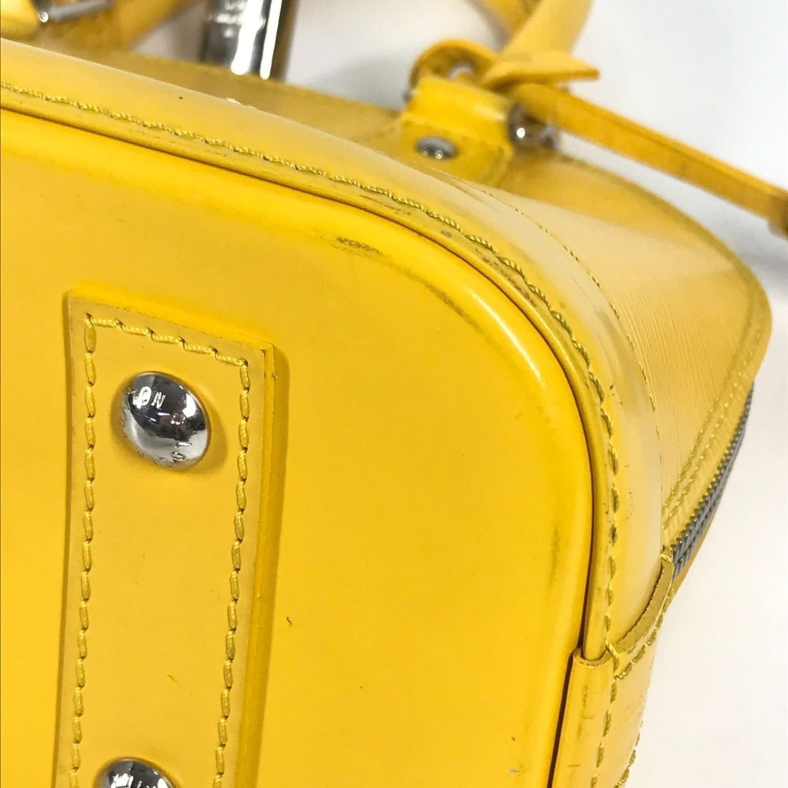 Shoulder Bag Epi Leather - Louis Vuitton Handbag - 7