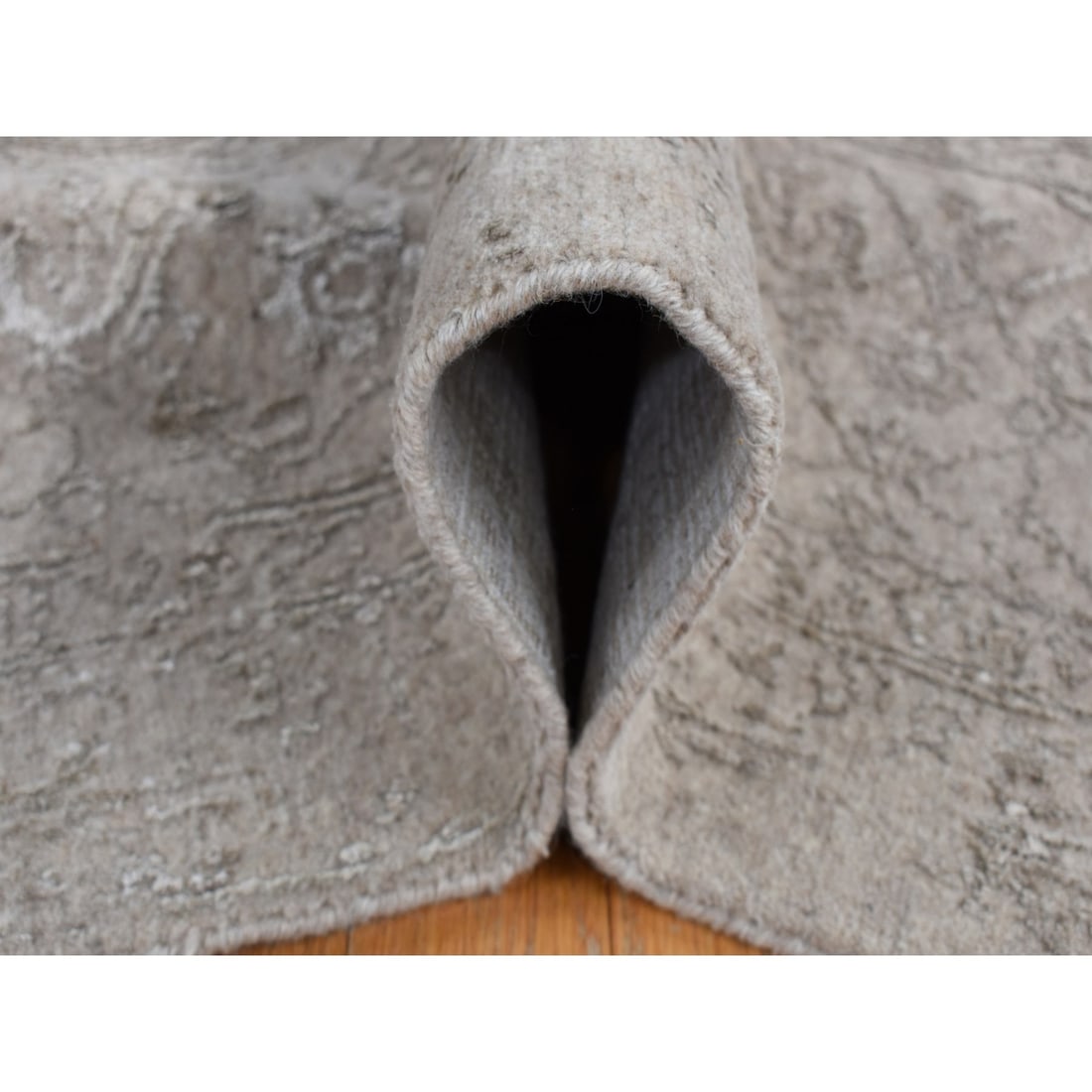 Rug 8'9"x12'1"Taupe Fine Jacquard Loomed Wool and Silk Zoroastrian Design - 7