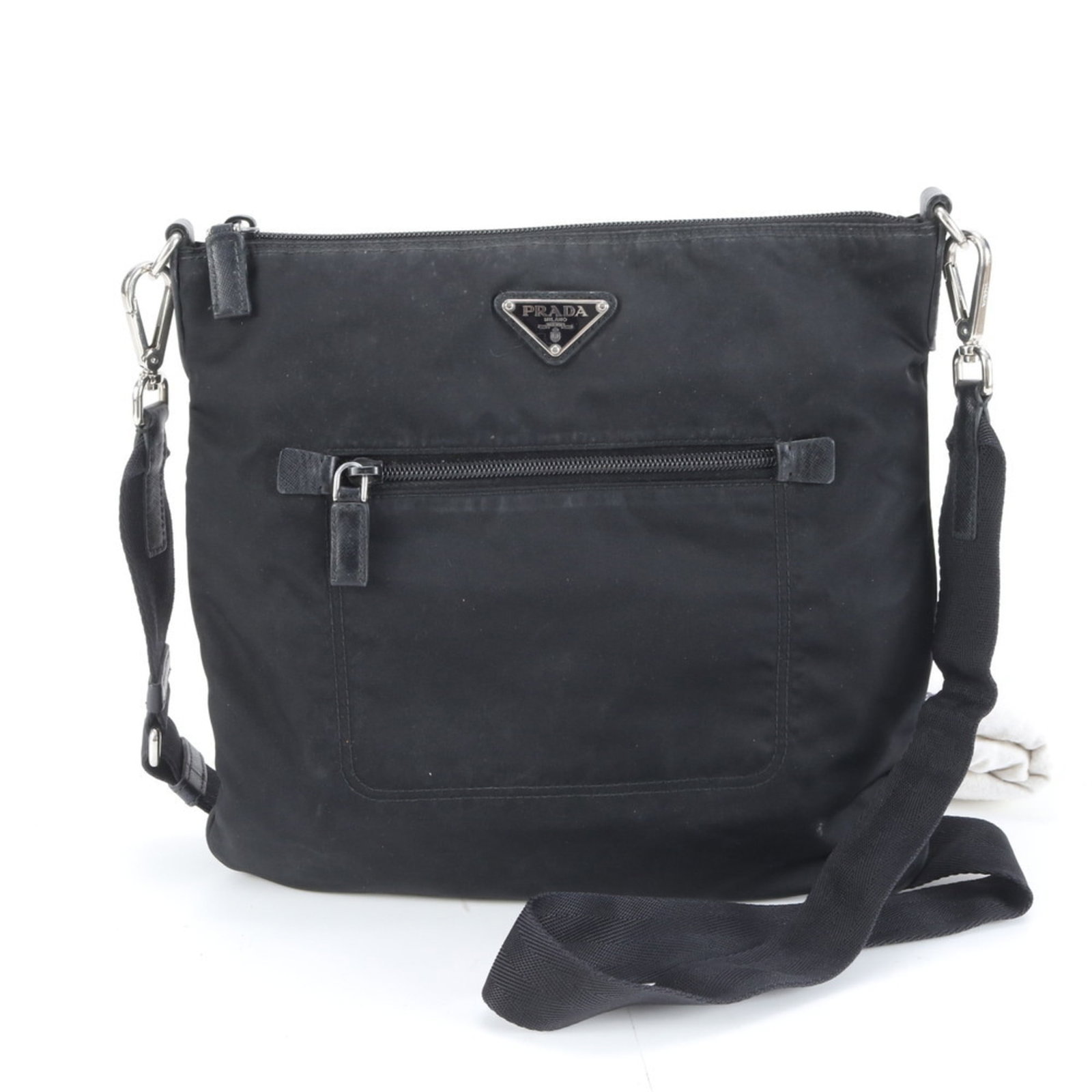 Nylon - Prada Shoulder Bag Leather: Nylon - Prada Shoulder Bag Leather This listing features Nylon - Prada Shoulder Bag Leather. Item specifics are provided below. Item Specifics: Brand: Prada Type: Shoulder Bag Material: Leather , Nylo