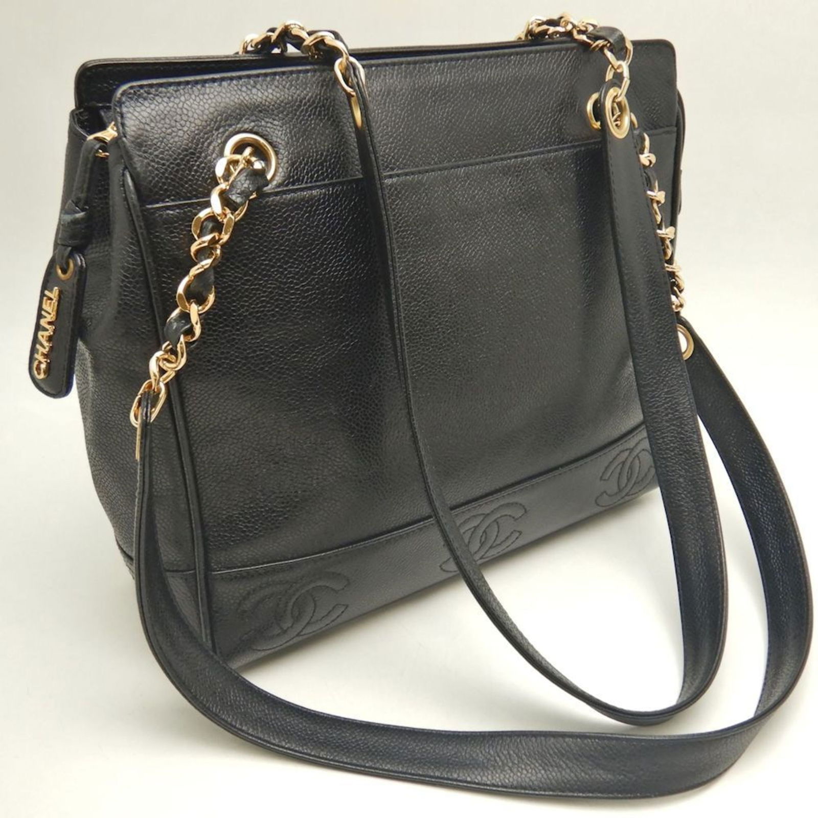 Calfskin Chanel Shoulder Bag Grained - 2