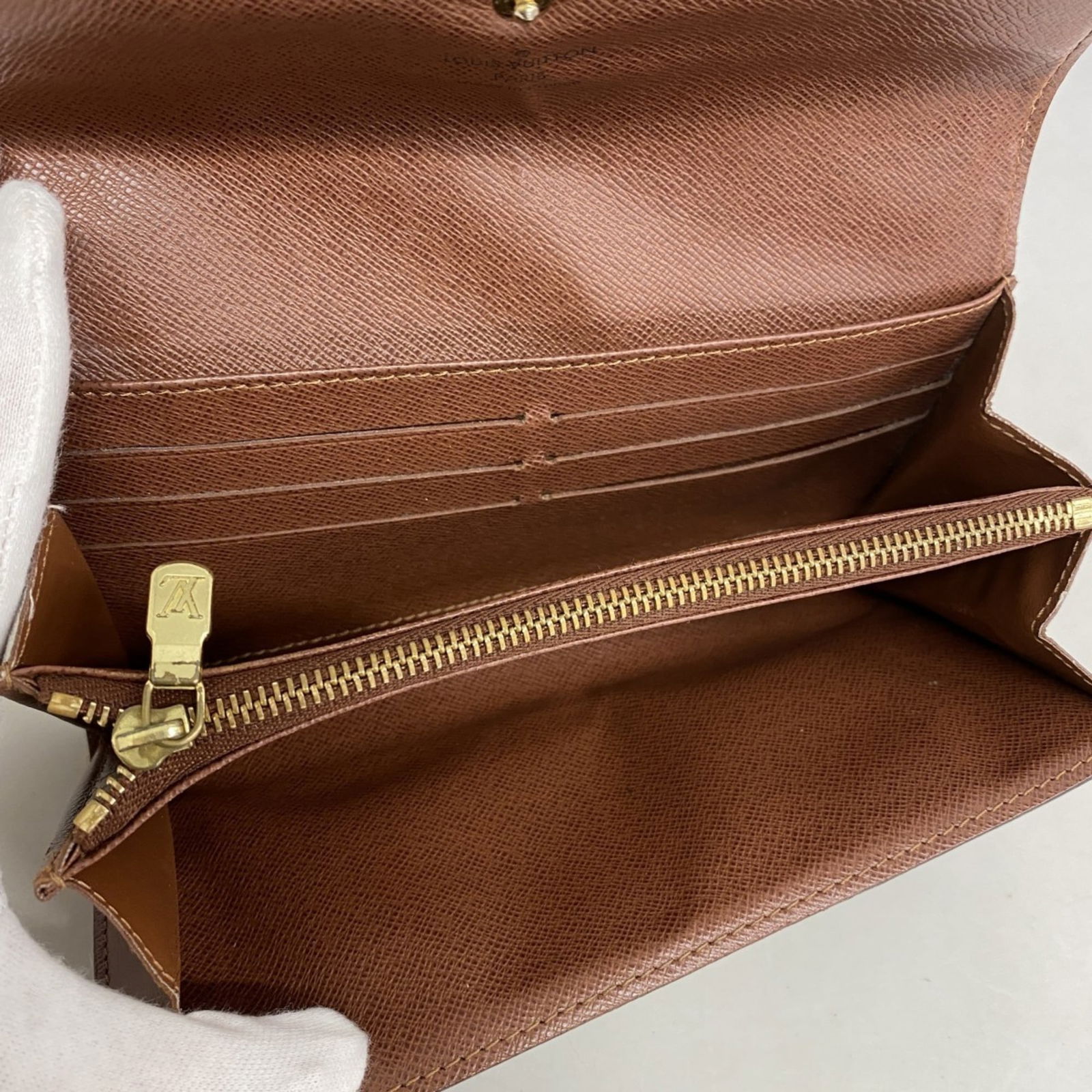 (Bi-Fold) Louis Vuitton Long Wallet (1 of 10)