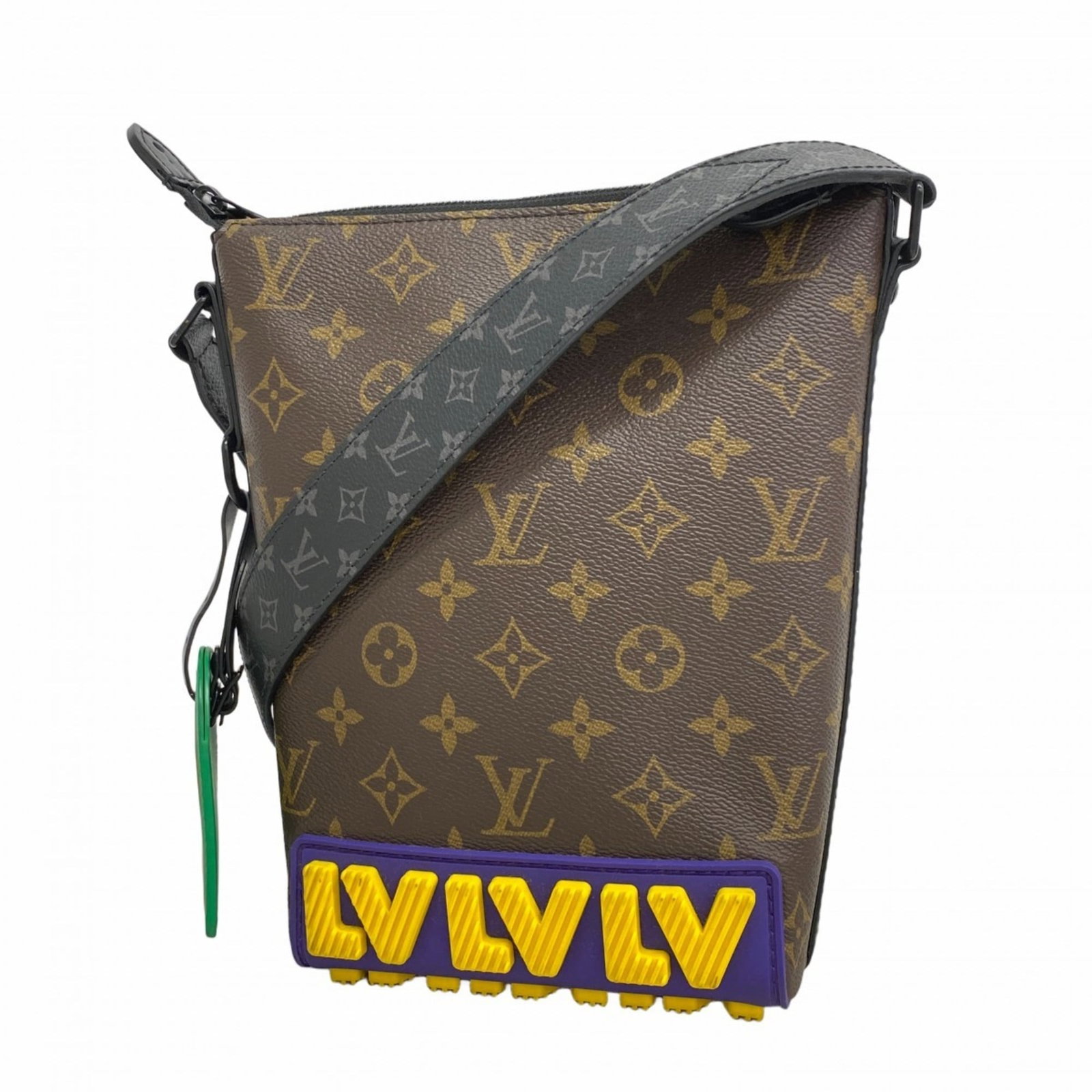 Bag Louis Vuitton Shoulder: Bag Louis Vuitton Shoulder This listing features Bag Louis Vuitton Shoulder. Item specifics are provided below. Item Specifics: Brand: Louis Vuitton Type: Shoulder Bag Color: Brown Gender: Men Size (H