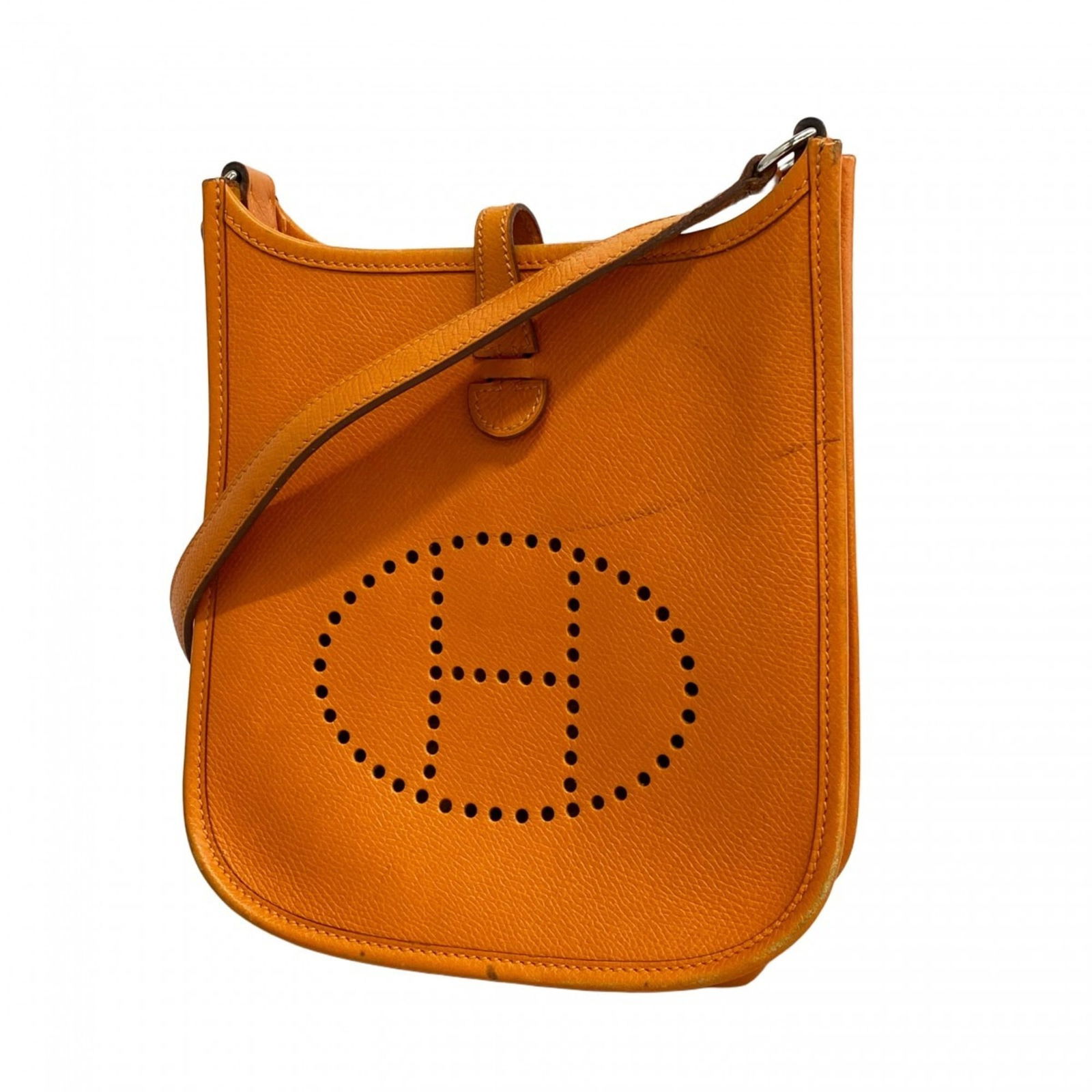 Leather Hermes Shoulder Bag Epsom: Leather Hermes Shoulder Bag Epsom This listing features Leather Hermes Shoulder Bag Epsom. Item specifics are provided below. Item Specifics: Brand: Hermes Type: Shoulder Bag Material: Epsom Leather C