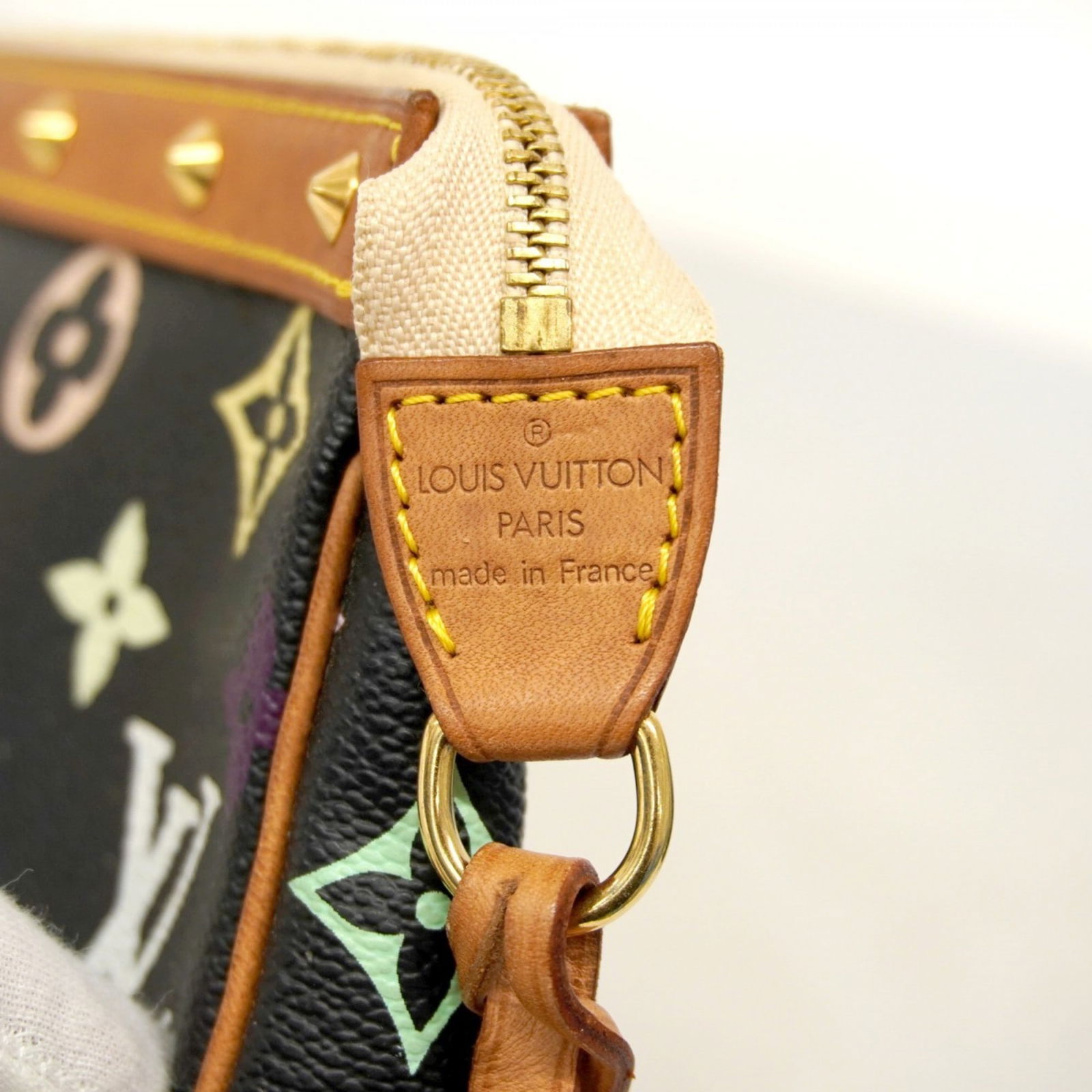 Pouch Louis Vuitton - 11