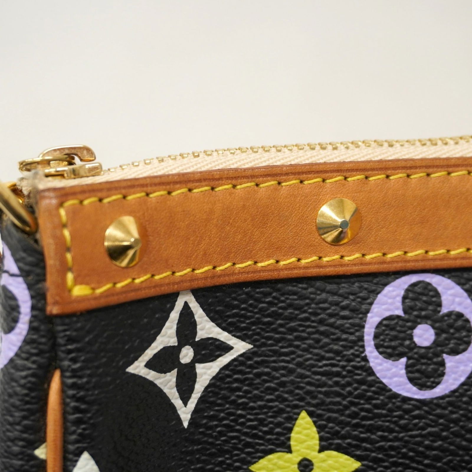 Pouch Louis Vuitton - 9