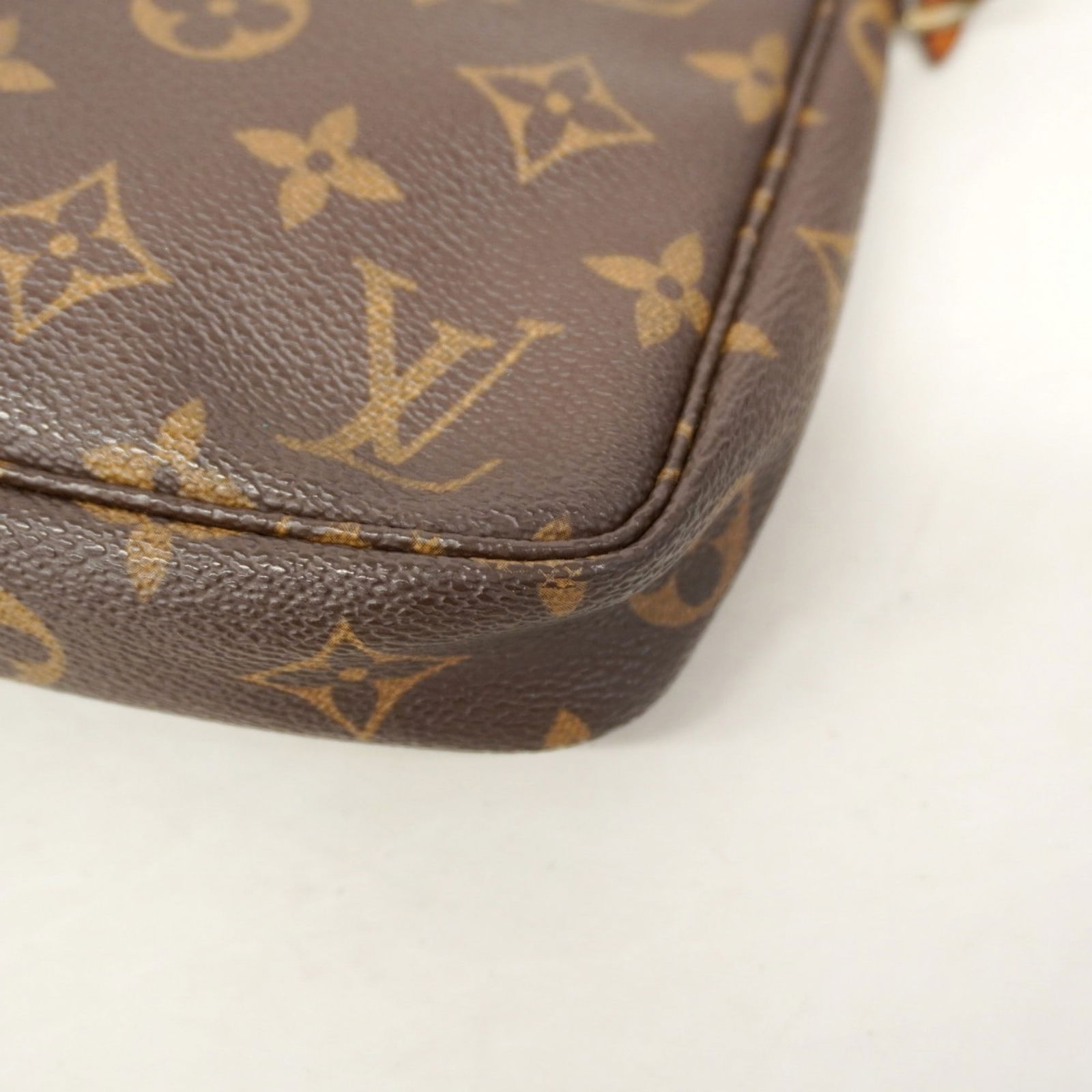 Pouch Louis Vuitton - 10