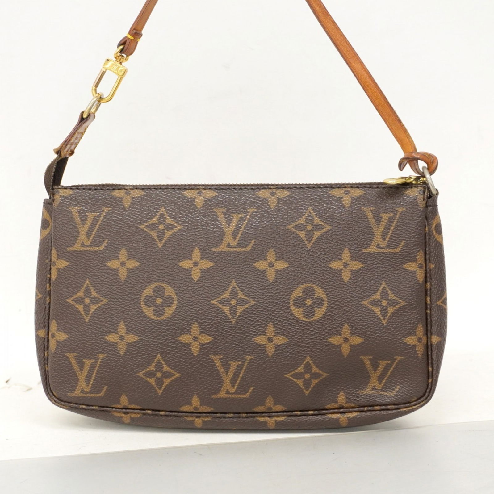 Pouch Louis Vuitton - 11