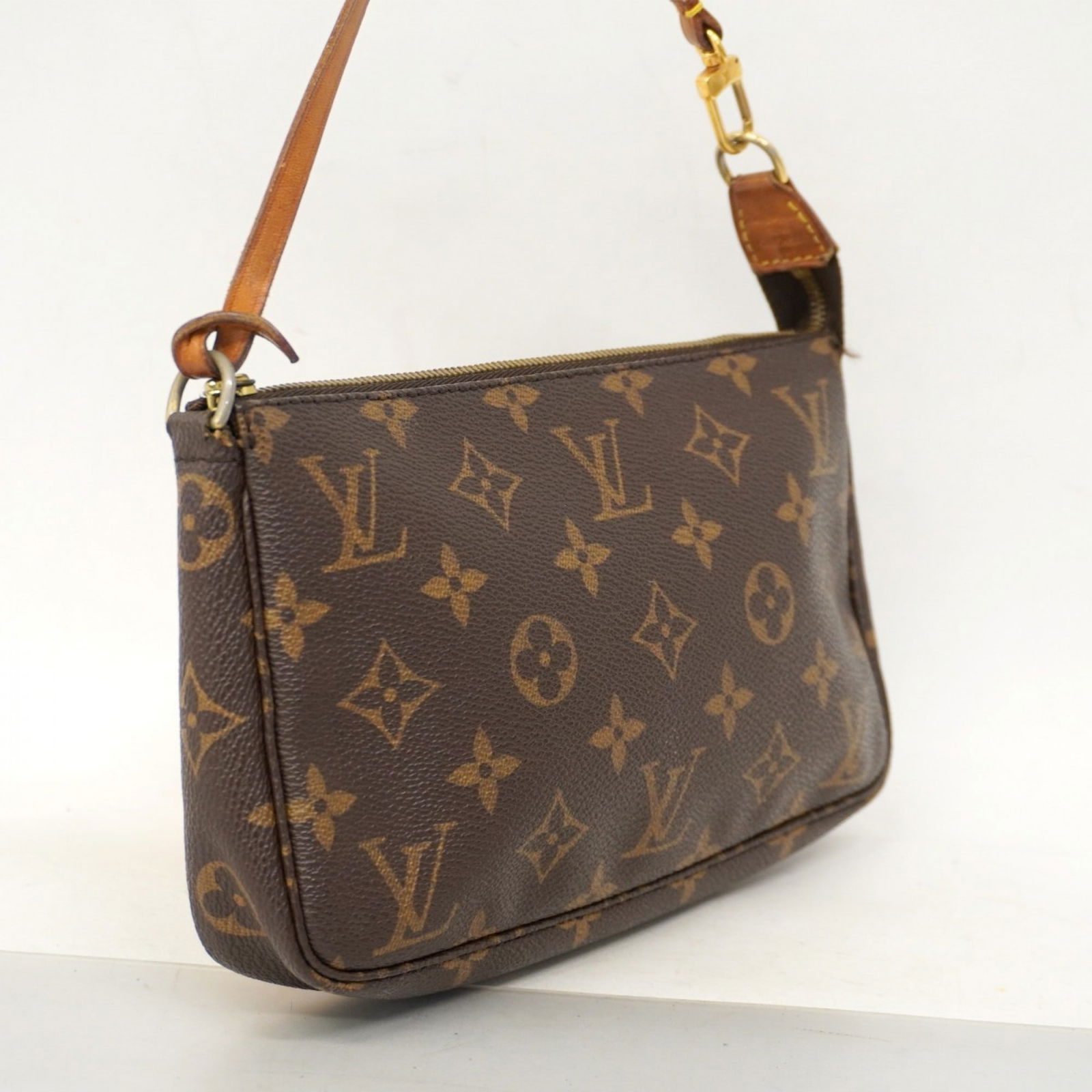 Pouch Louis Vuitton - 2