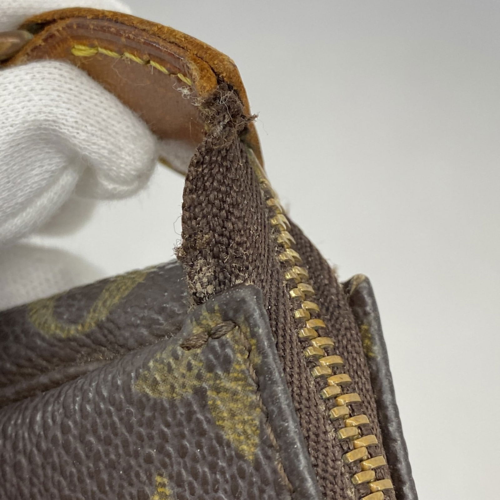 Pouch Louis Vuitton - 8