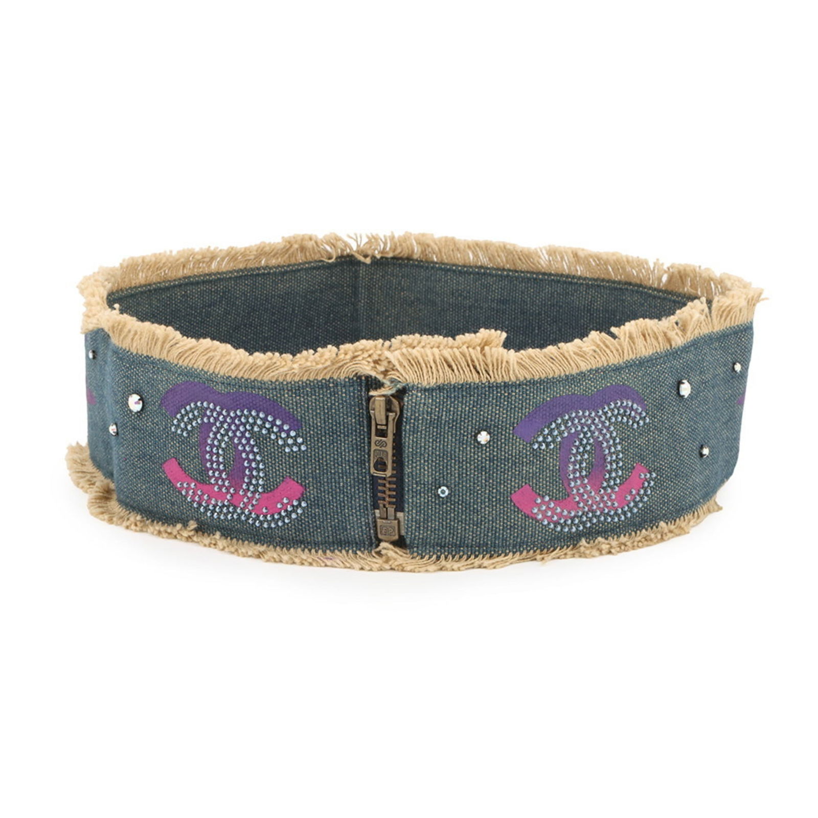 Belt Chanel Standard: Belt Chanel Standard This listing features Belt Chanel Standard. Item specifics are provided below. Item Specifics: Brand: Chanel Type: Standard Belt Gender: Women Material (Strap): Cotton Color: