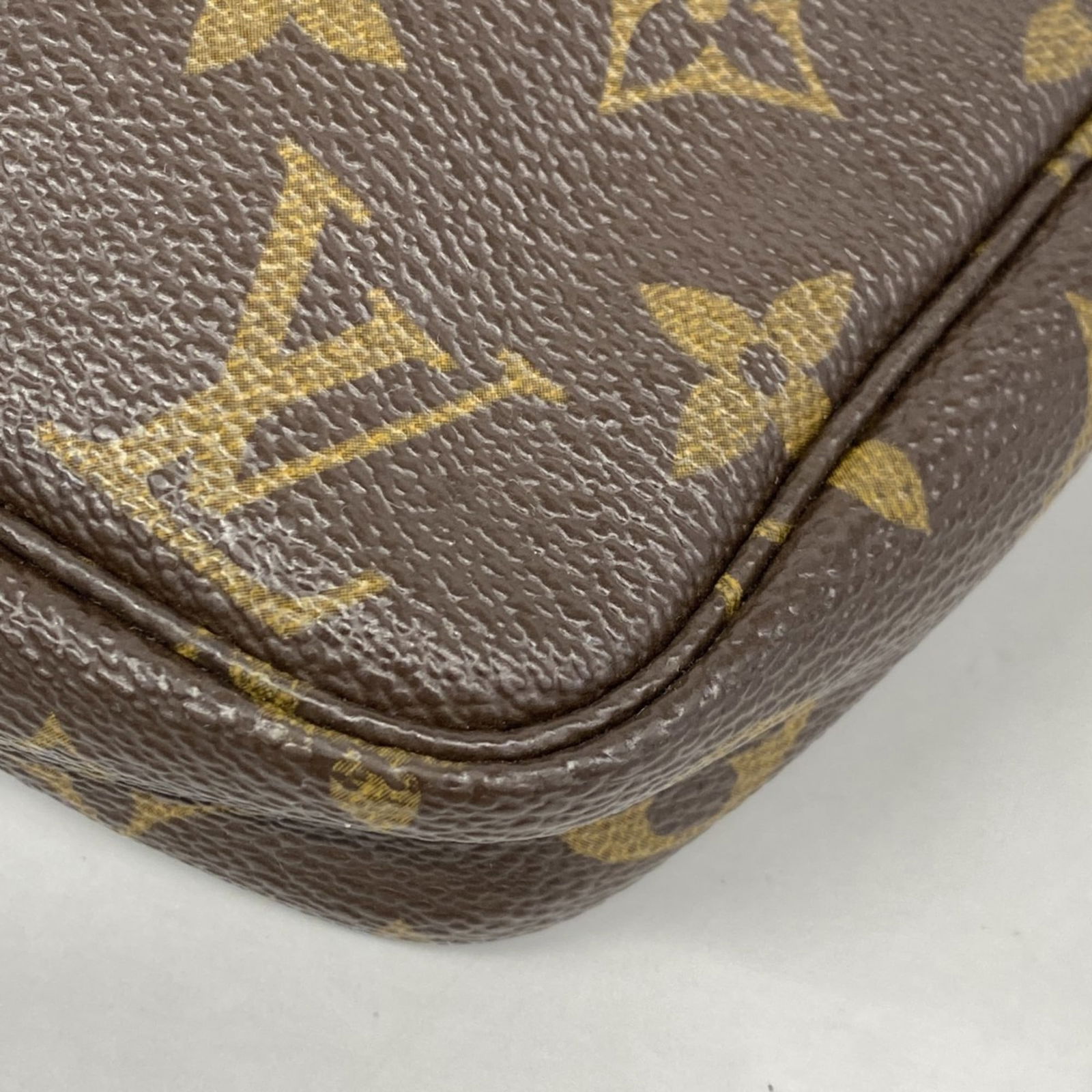 Pouch Louis Vuitton - 11