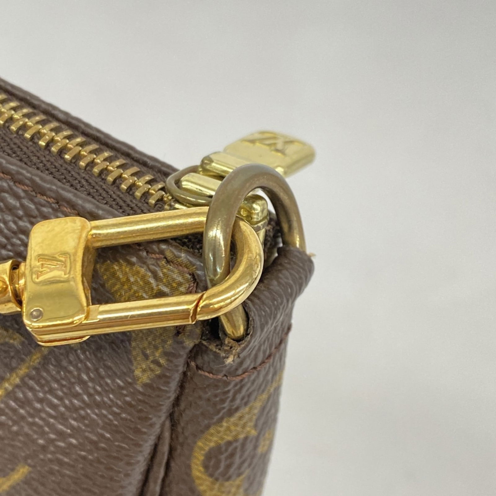 Pouch Louis Vuitton - 9