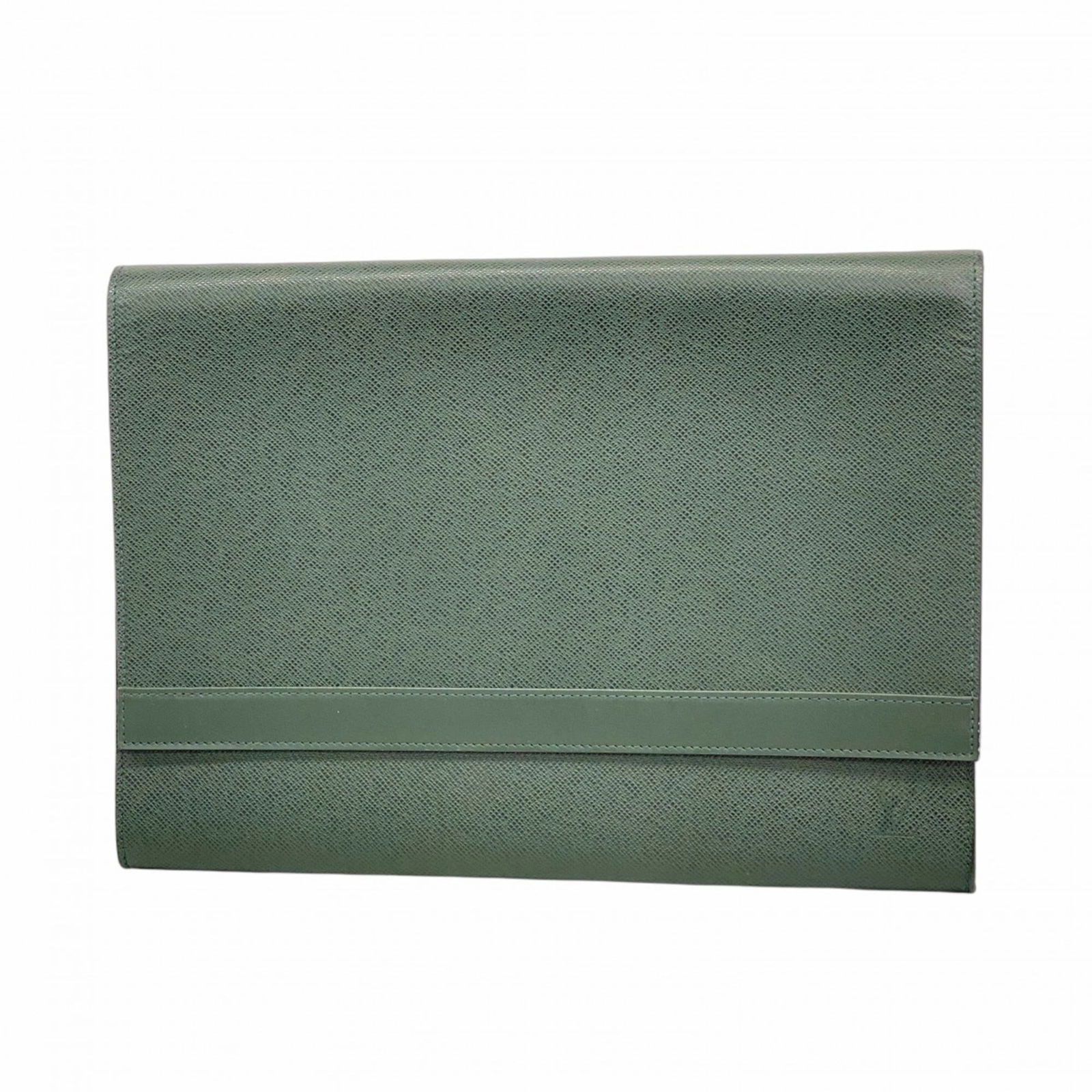 Bag Louis Vuitton Clutch: Bag Louis Vuitton Clutch This listing features Bag Louis Vuitton Clutch. Item specifics are provided below. Item Specifics: Brand: Louis Vuitton Type: Clutch Bag Color: Episea Gender: Men Size