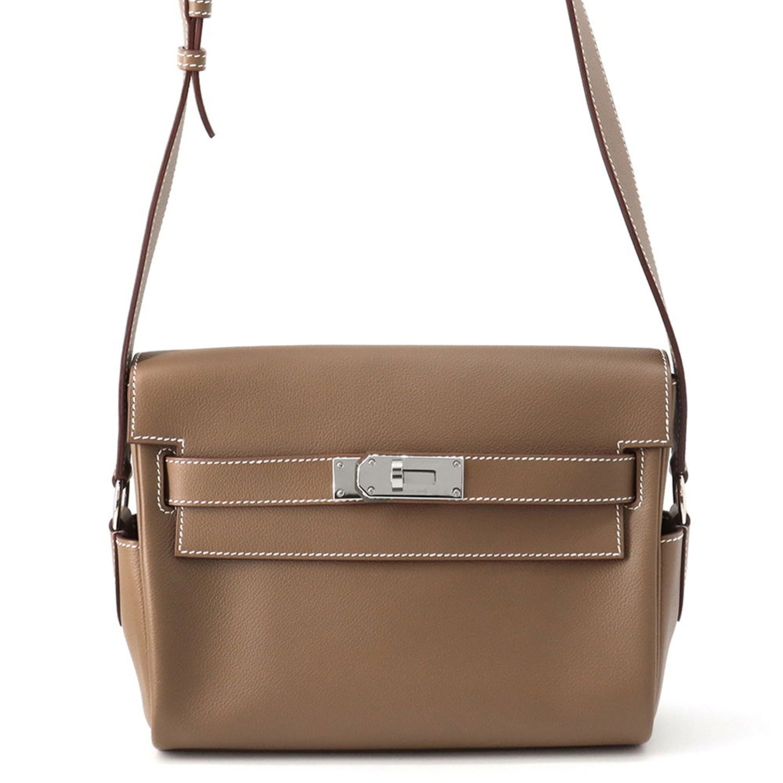 Bag Hermes Shoulder: Bag Hermes Shoulder This listing features Bag Hermes Shoulder. Item specifics are provided below. Item Specifics: Brand: Hermes Type: Shoulder Bag Color: Etoupe Gray Gender: Men Size (Hxwxd): 19cm x 2