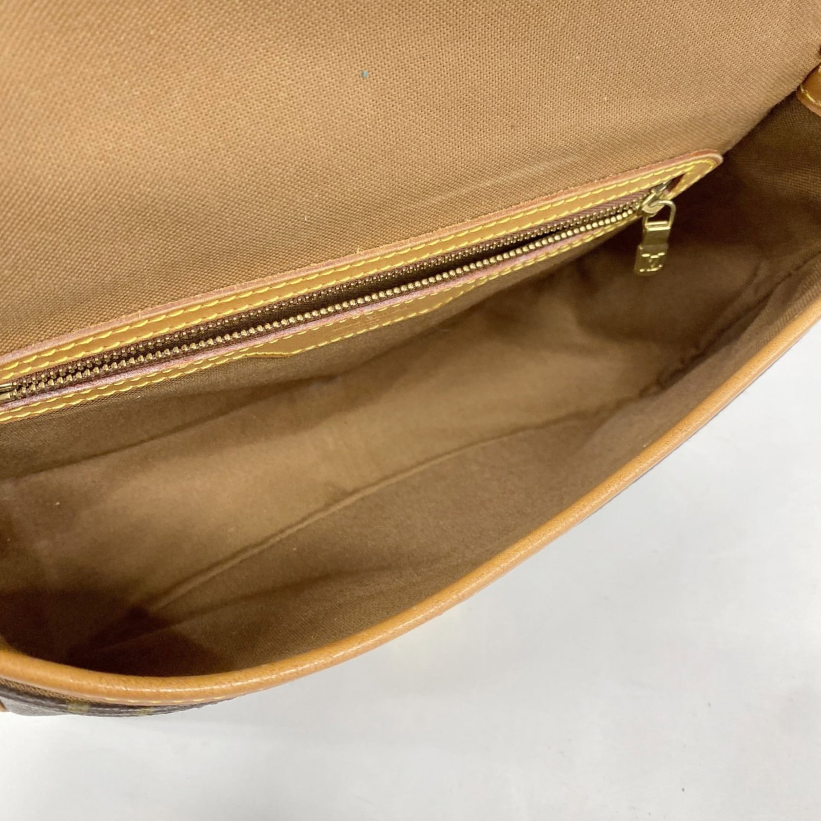 Bag Louis Vuitton Shoulder - 4