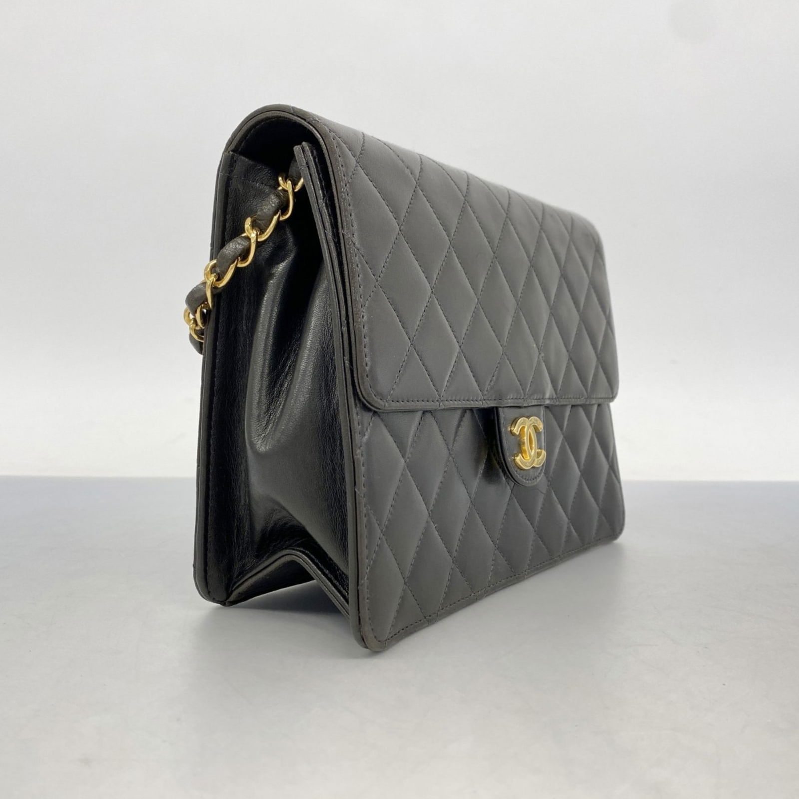 Leather Chanel Shoulder Bag - 2