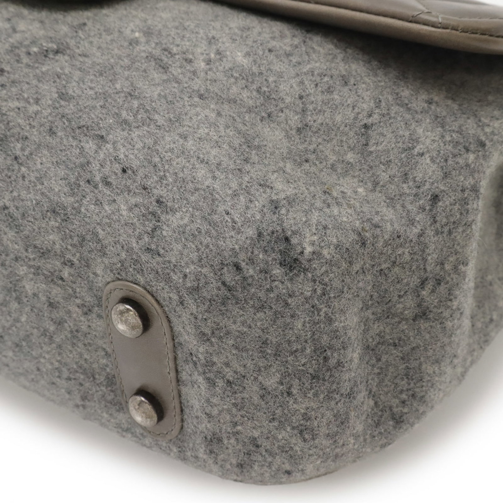 Felt Chanel Shoulder Bag - 4