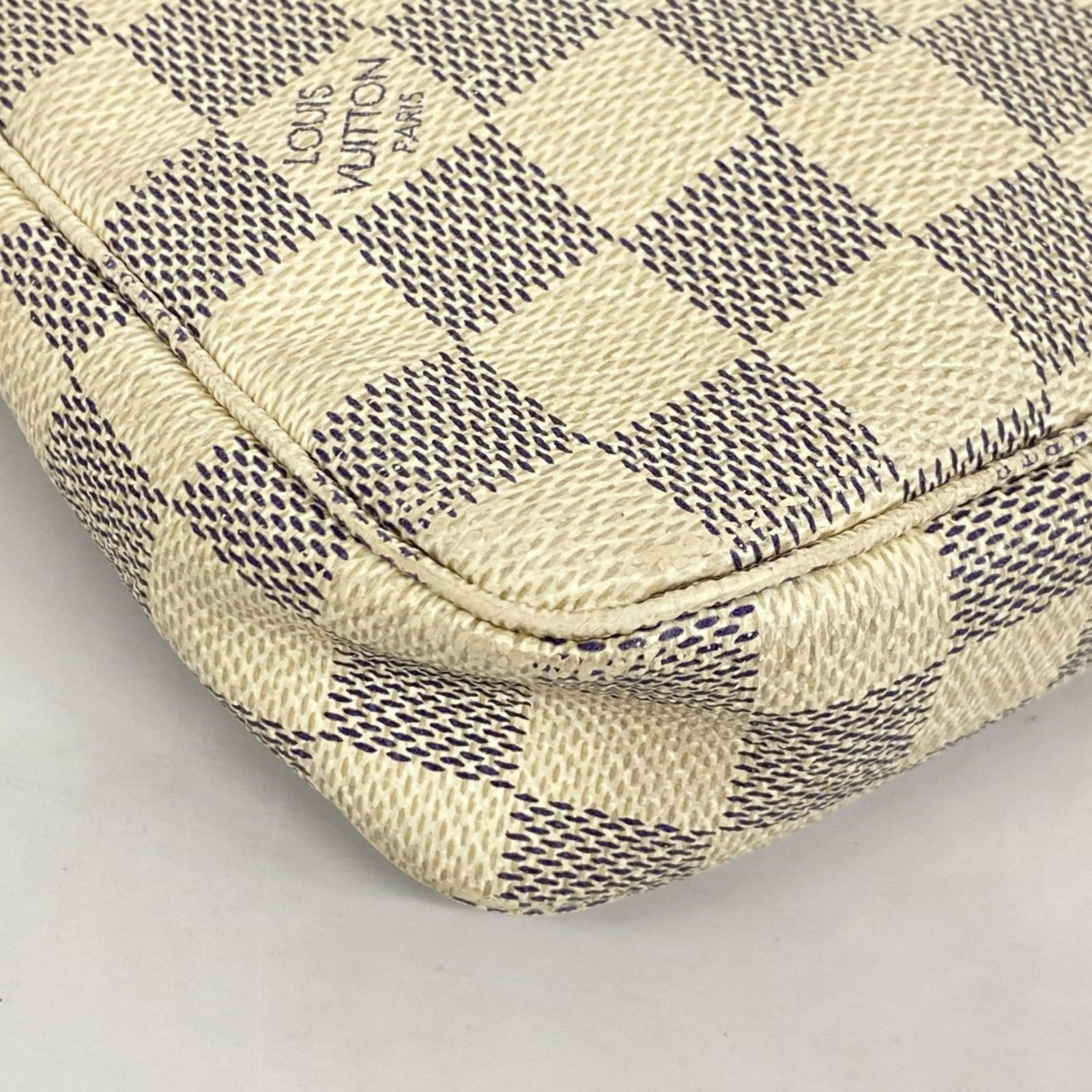 Pouch Louis Vuitton - 9