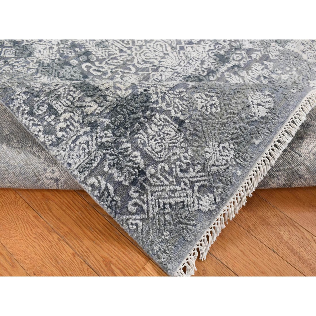 Rug 7'10"x10' Cloud Gray Wool and Pure Silk Jewellery Design Hand Knotted - 6