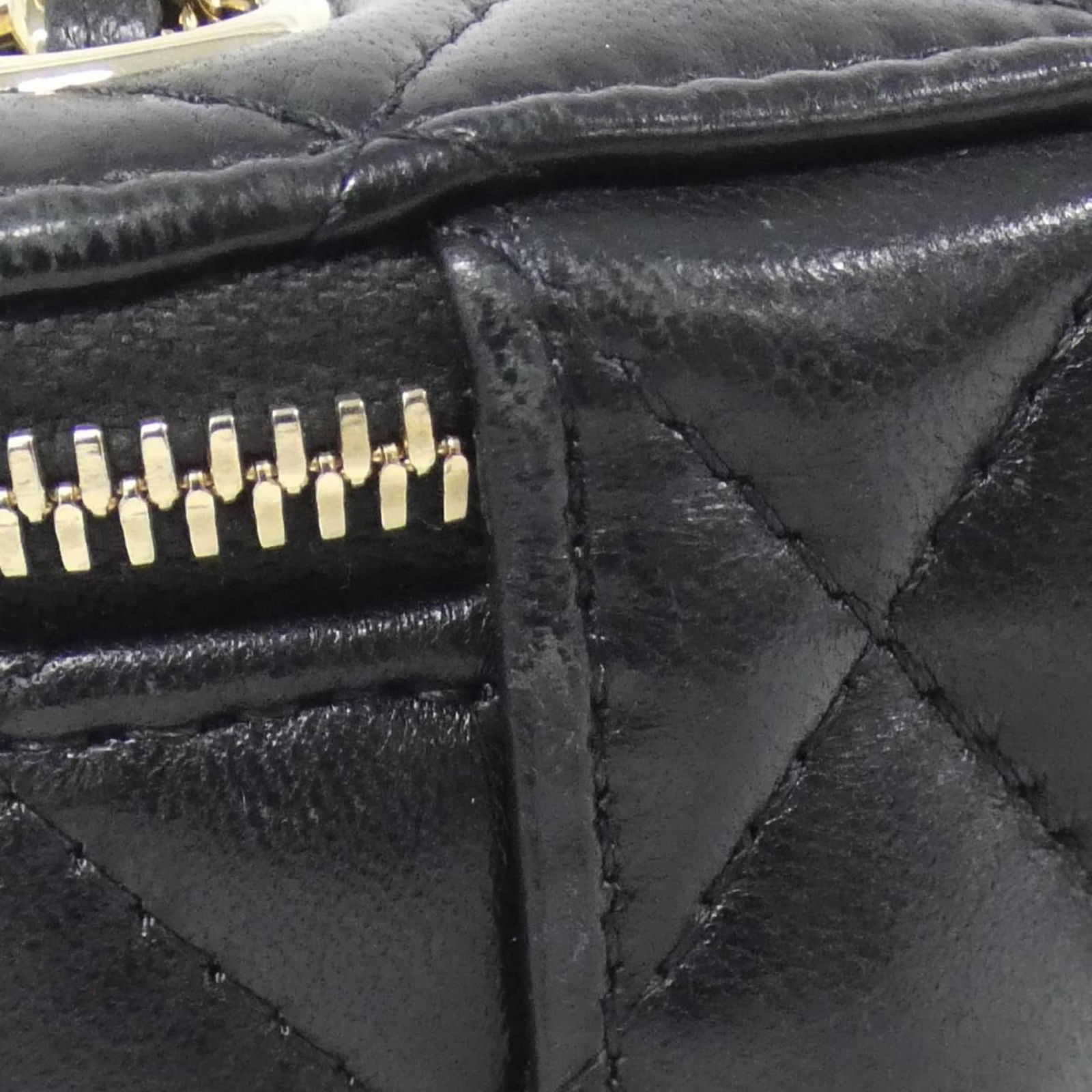 Leather Chanel Shoulder Bag - 7