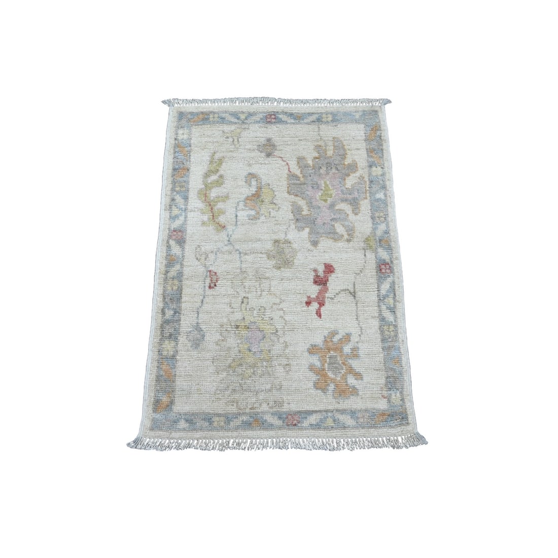 Rug 2'x3' White Angora Oushak Leaf Design Hand Knotted Pure Wool Mat: Rug 2'x3' White Angora Oushak Leaf Design Hand Knotted Pure Wool Mat This listing features Rug 2'x3' White Angora Oushak Leaf Design Hand Knotted Pure Wool Mat. Item specifics are provided below. Item