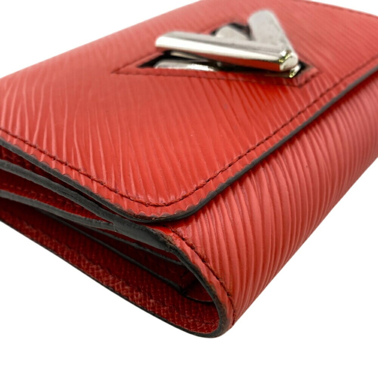 Leather Louis Vuitton Wallet (Bi-Fold) - 13