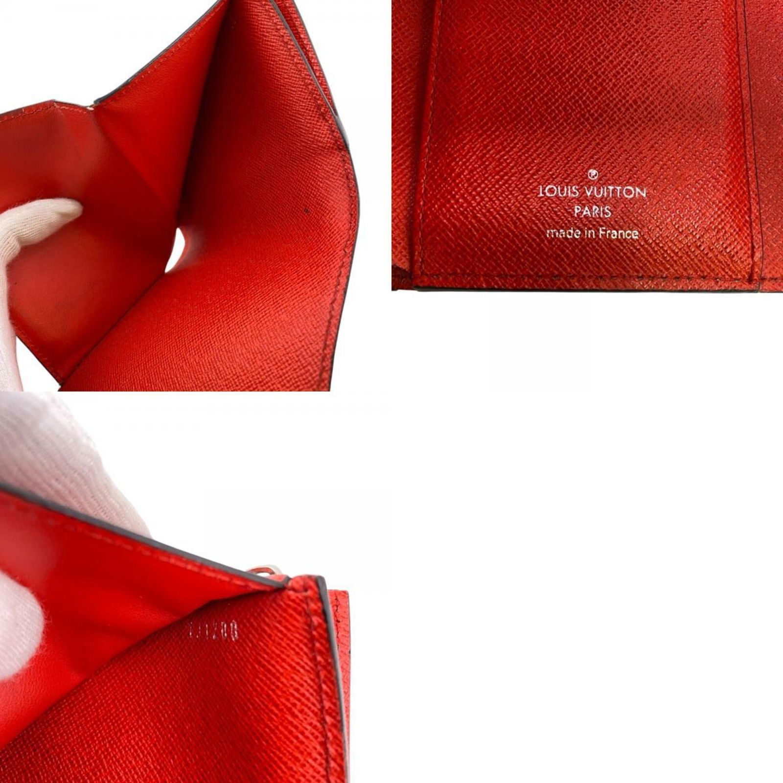 Leather Louis Vuitton Wallet (Bi-Fold) - 15