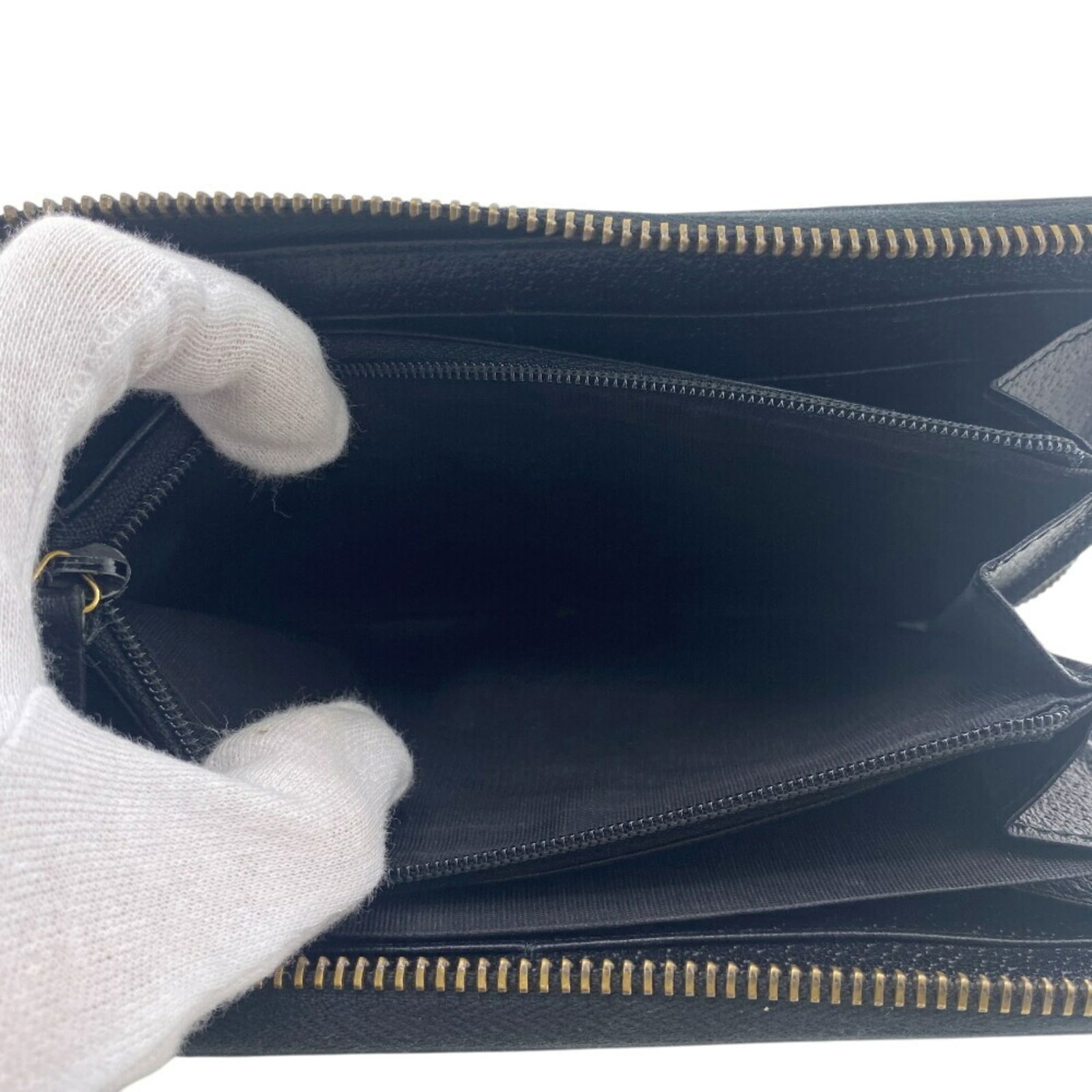 Leather Louis Vuitton Wallet (Bi-Fold) - 8