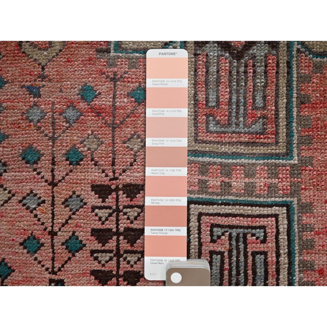 Rug 2'6"x9'2" Pink Vintage Northwest Zoroastrian Hand Knotted Wool Runner - 4