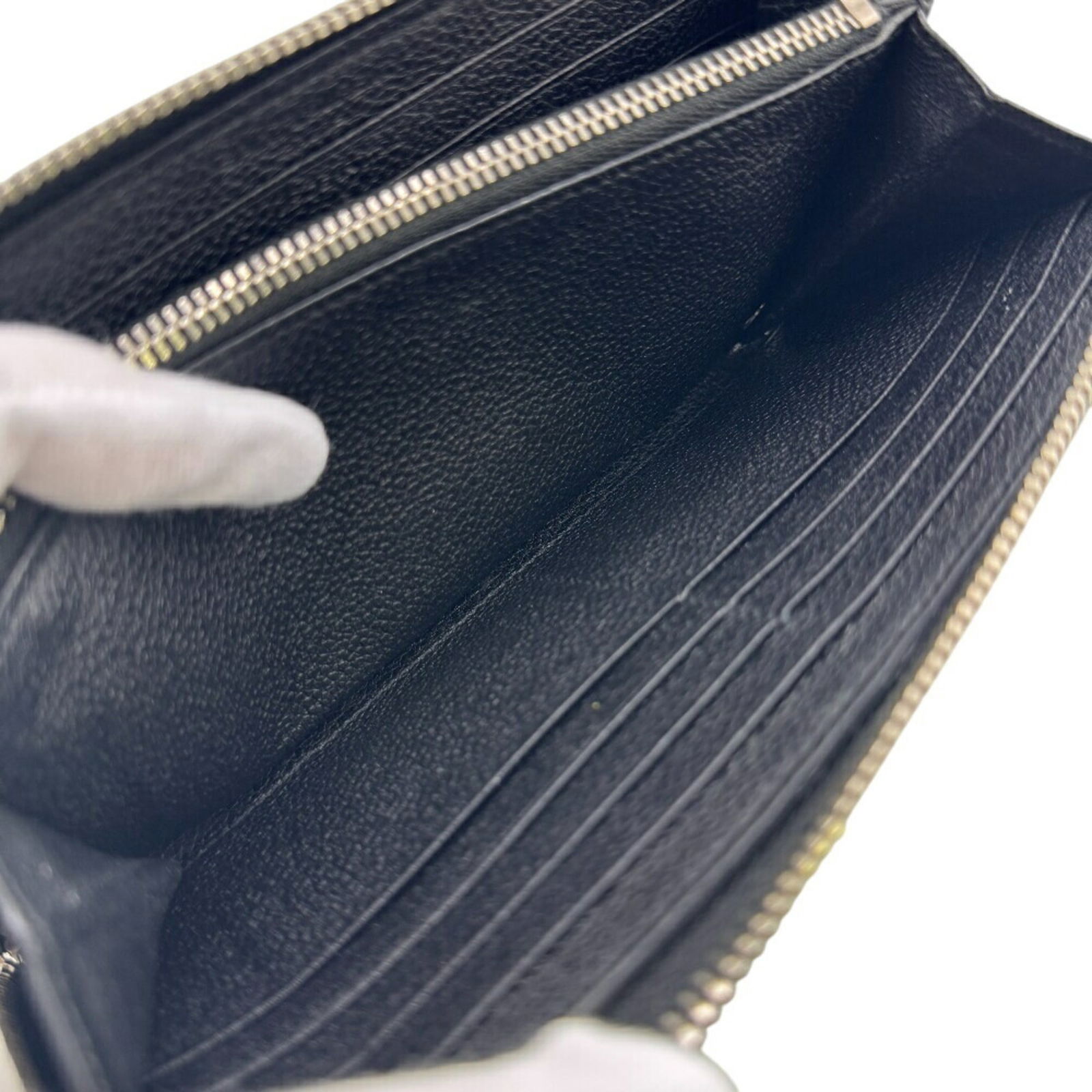 Leather Saint Laurent Long Wallet (Bi-Fold) - 10