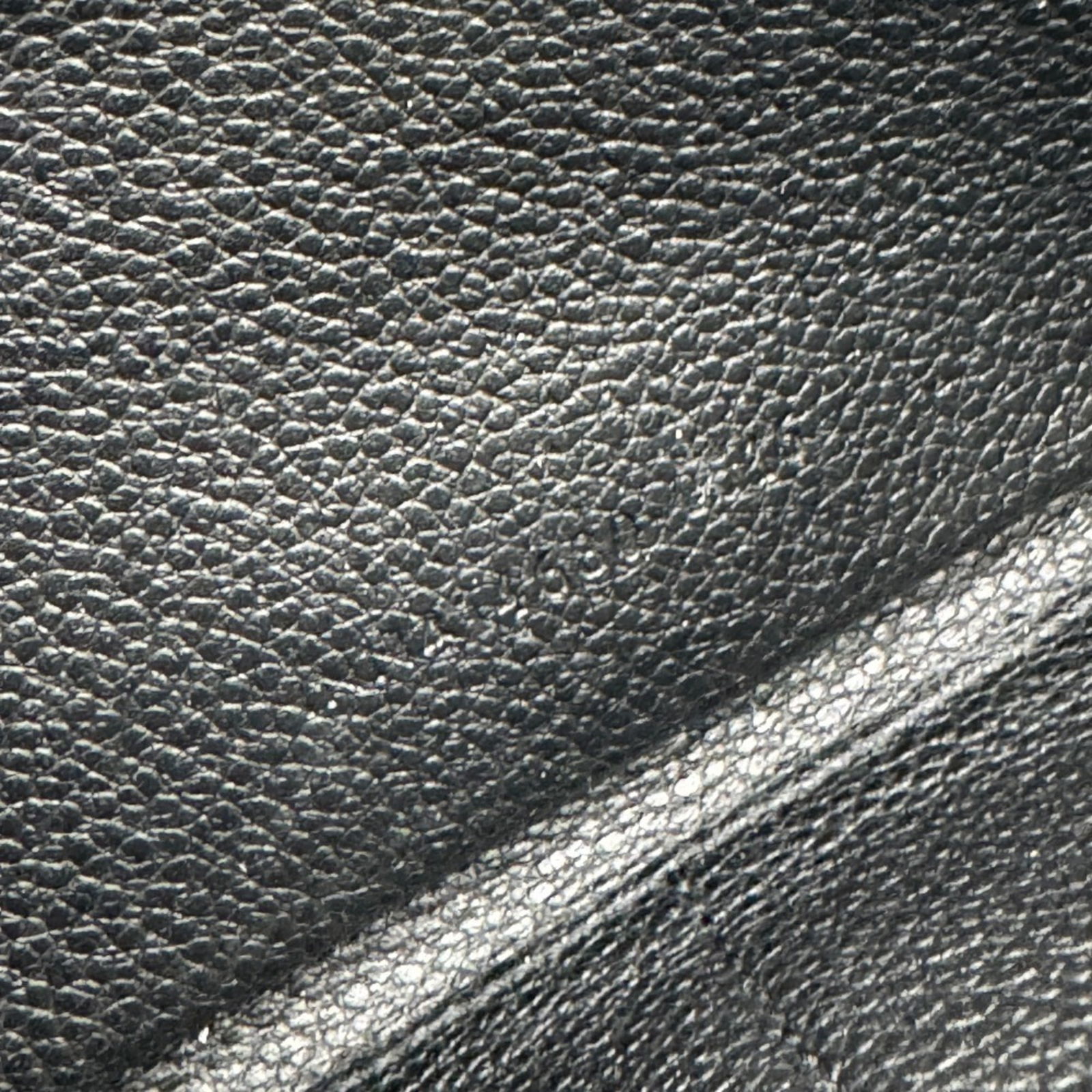 Leather Saint Laurent Long Wallet (Bi-Fold) - 11