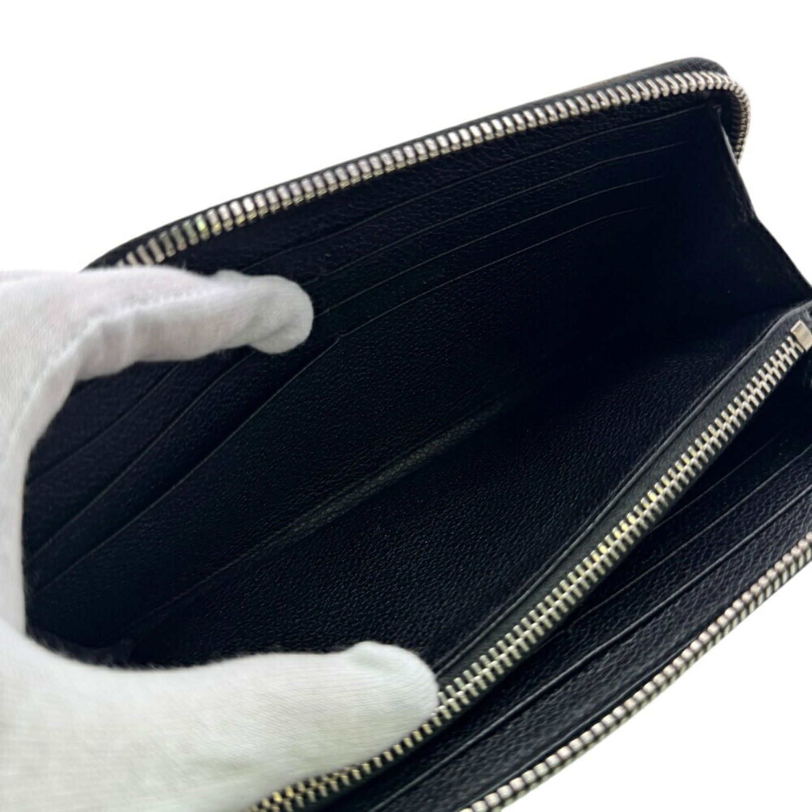 Leather Saint Laurent Long Wallet (Bi-Fold) - 8