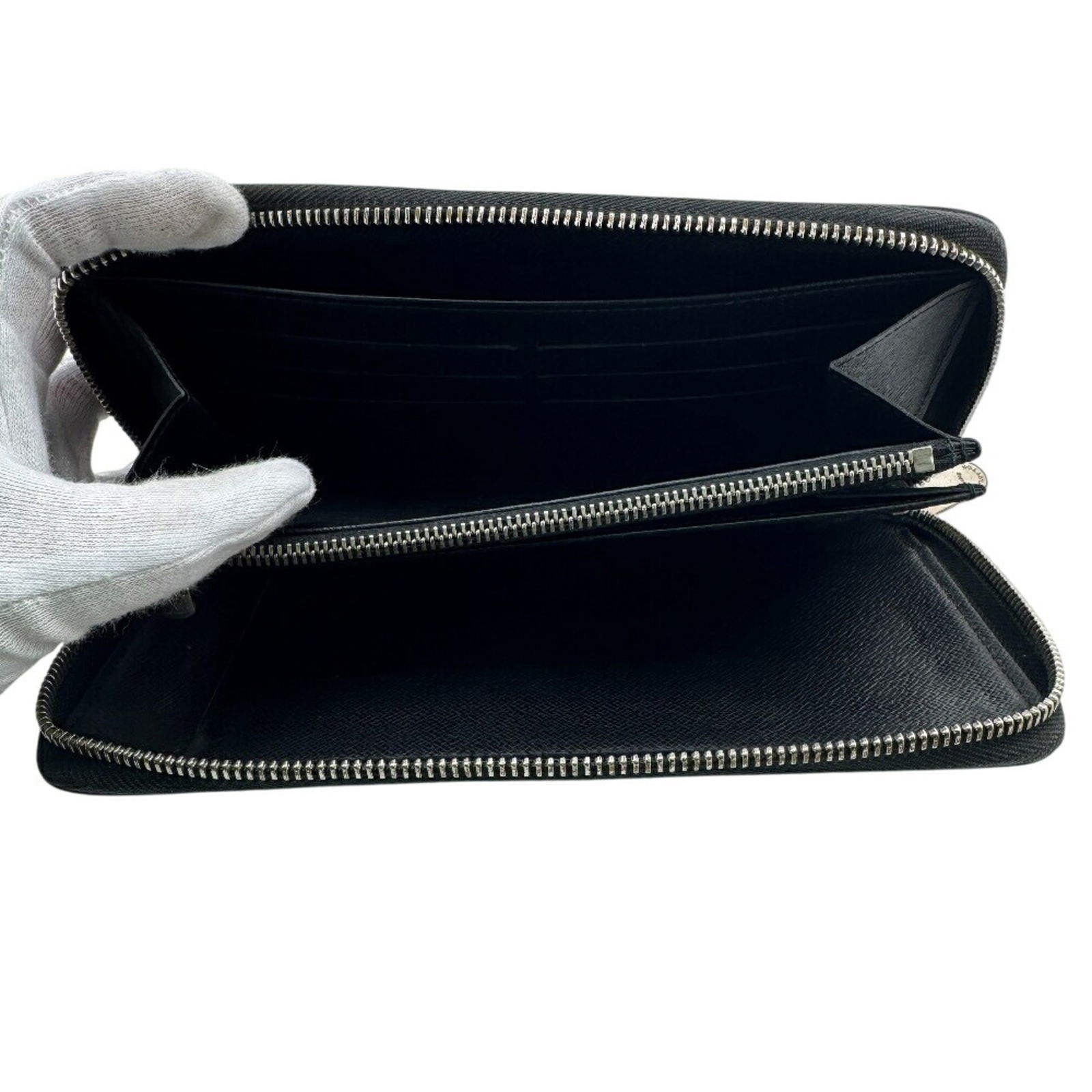 Leather Louis Vuitton Coin Purse/ Coin Case - 8