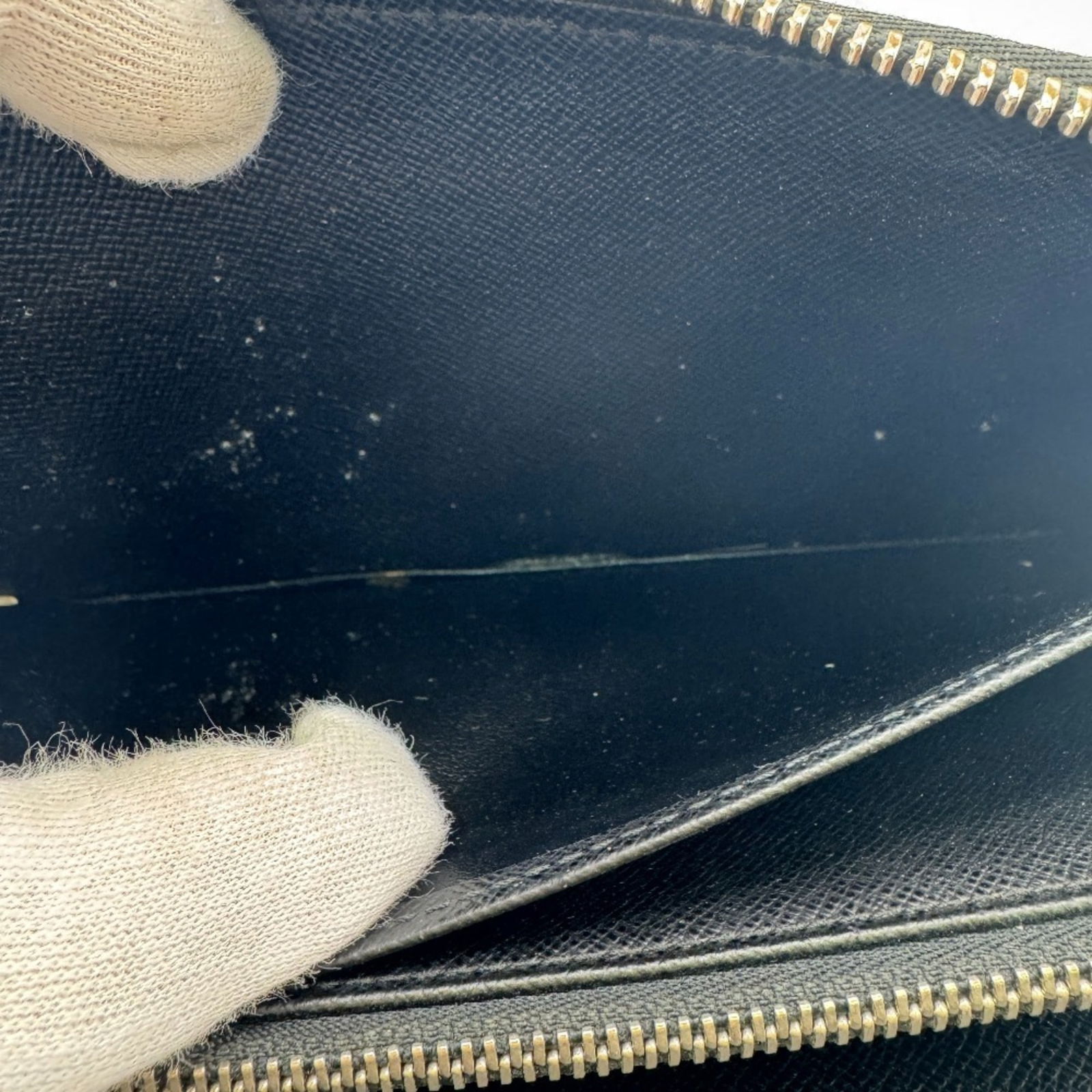 Leather Louis Vuitton Coin Purse/ Coin Case - 9