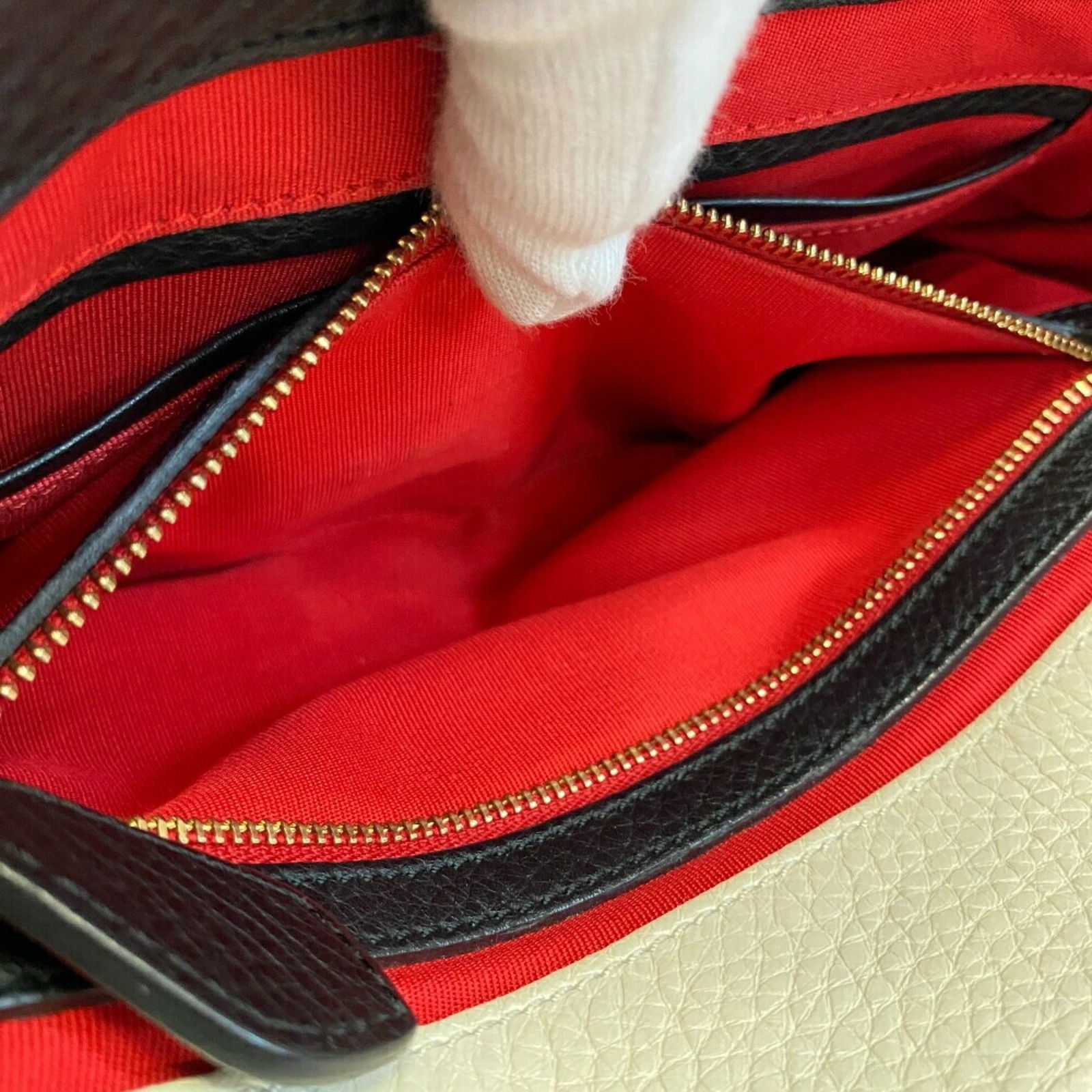 Leather Christian Louboutin Shoulder Bag - 9