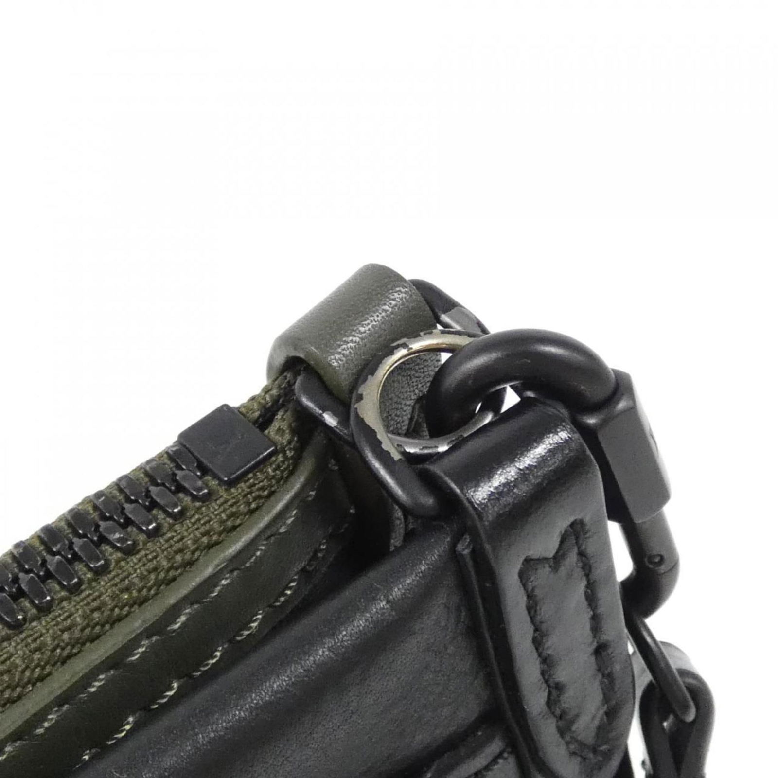 Leather Louis Vuitton Shoulder Bag - 5