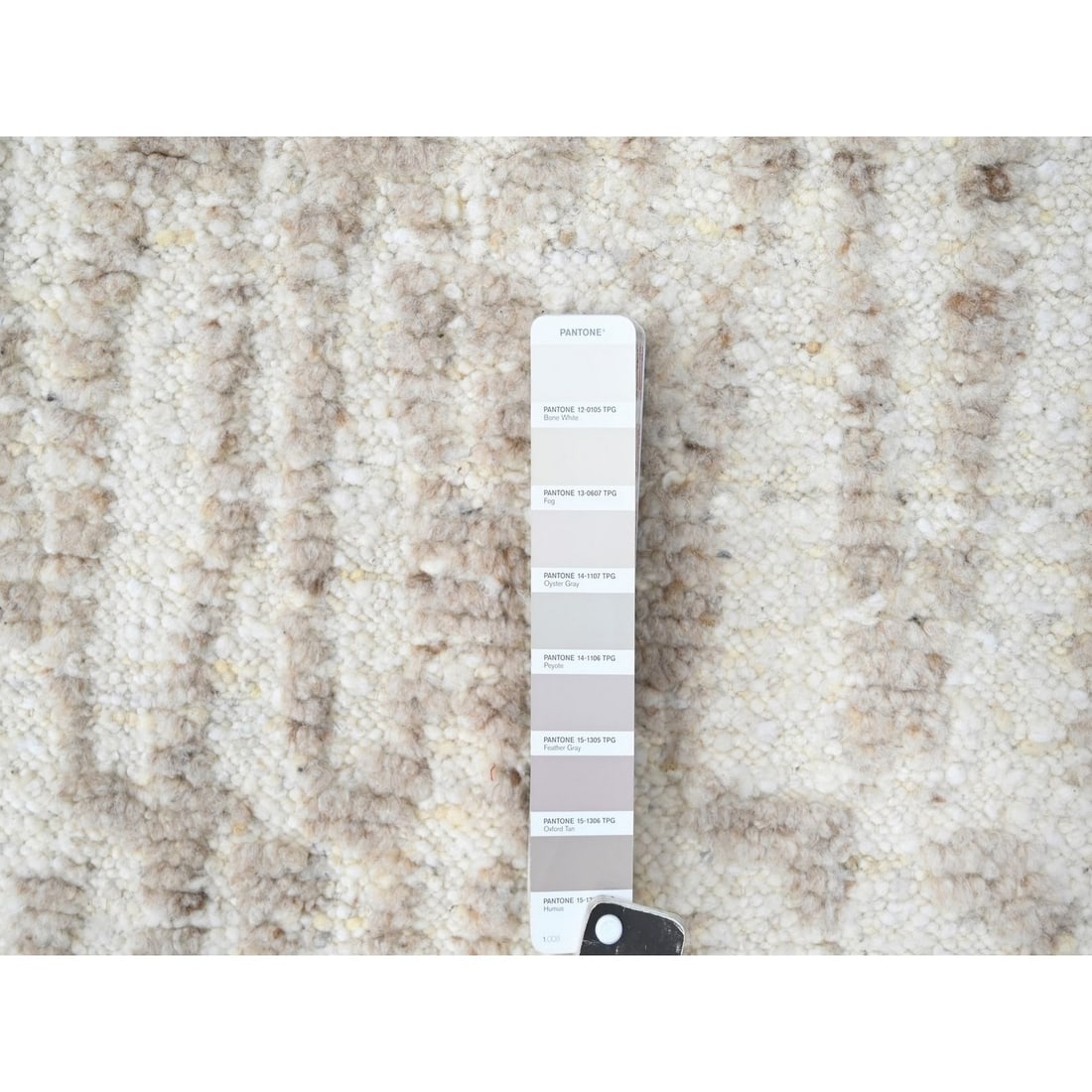 Rug 2'x3' Ivory Minimalist Swedish Design Hand Knotted Wool Sample Mat - 3