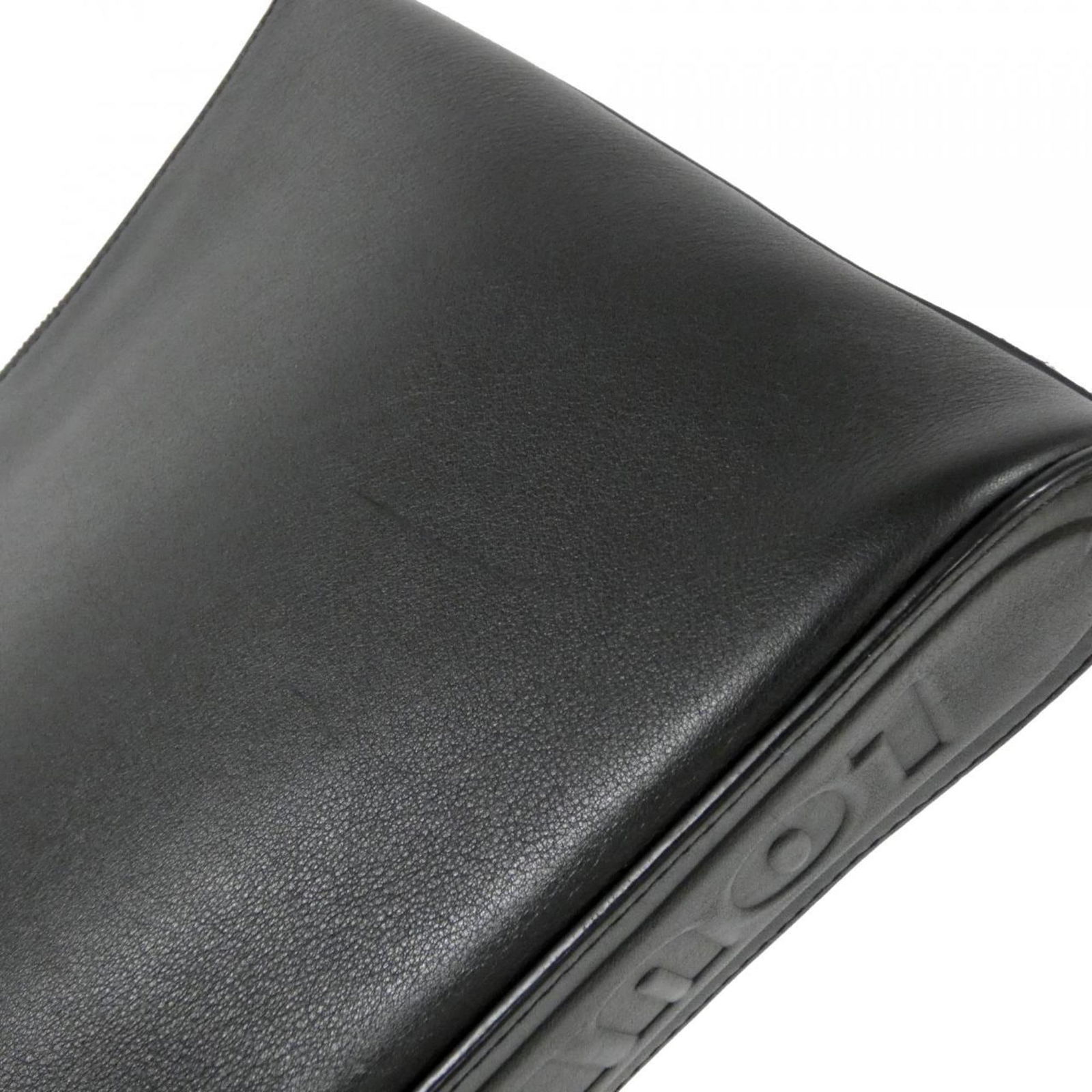 Pochette Leather - Louis Vuitton Handbag - 5