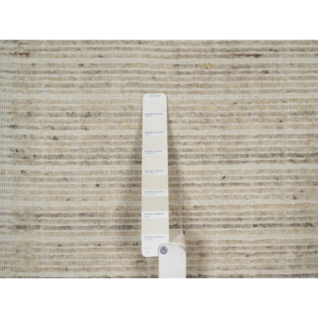 Knotted 2'x3'1" Ivory Modern Mat Rug Plain Decor Box Design Wool Loomed - 4