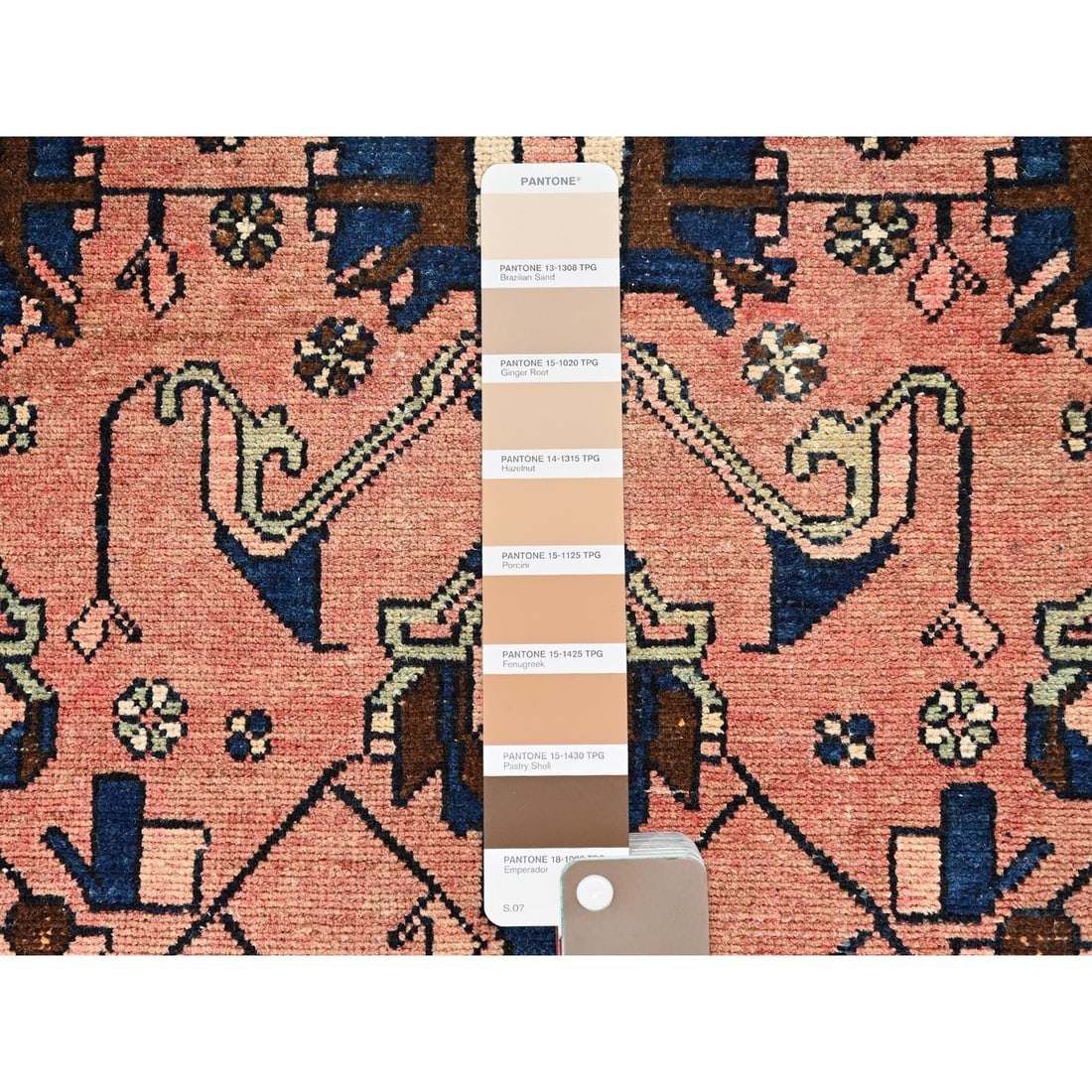 Rug 3'1"x9'9" Pink Vintage Northwest Zoroastrian Hand Knotted Wool Runner - 4