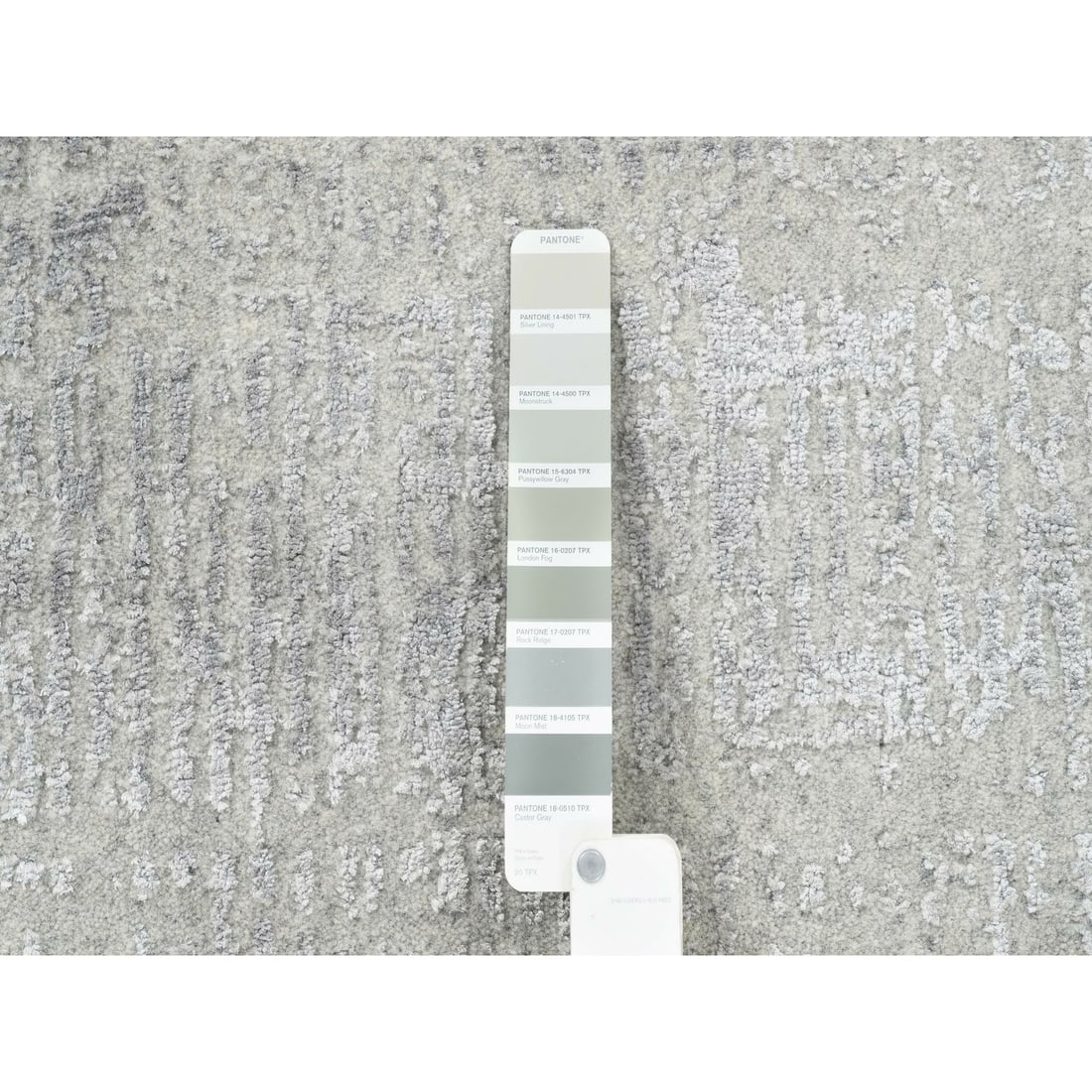 Rug 6'x6' Hand Loomed Wool and Silk Gray Fine Jacquard Round - 4