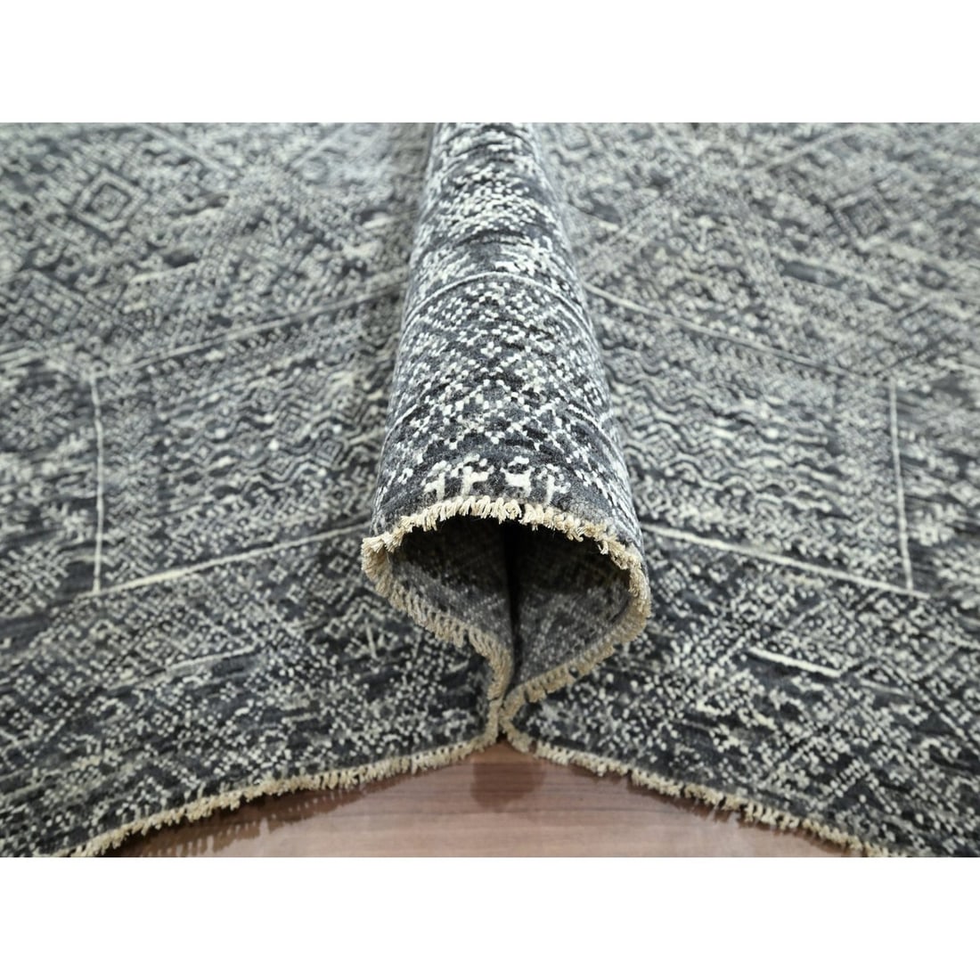 Rug 7'10"x10' Gray Intricate Geometric Design Wool and Silk Hand Knotted - 5