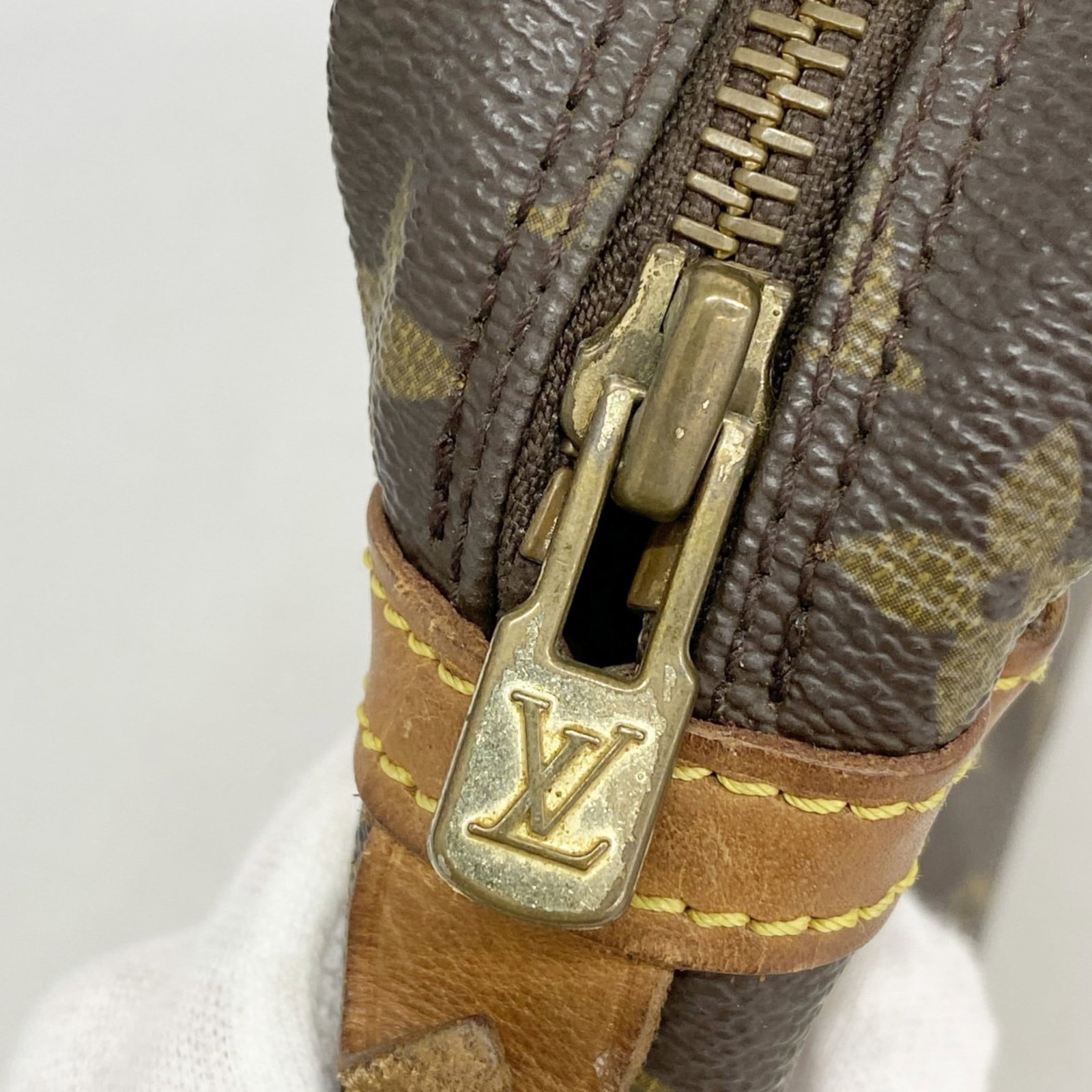 Bag Louis Vuitton Clutch - 11