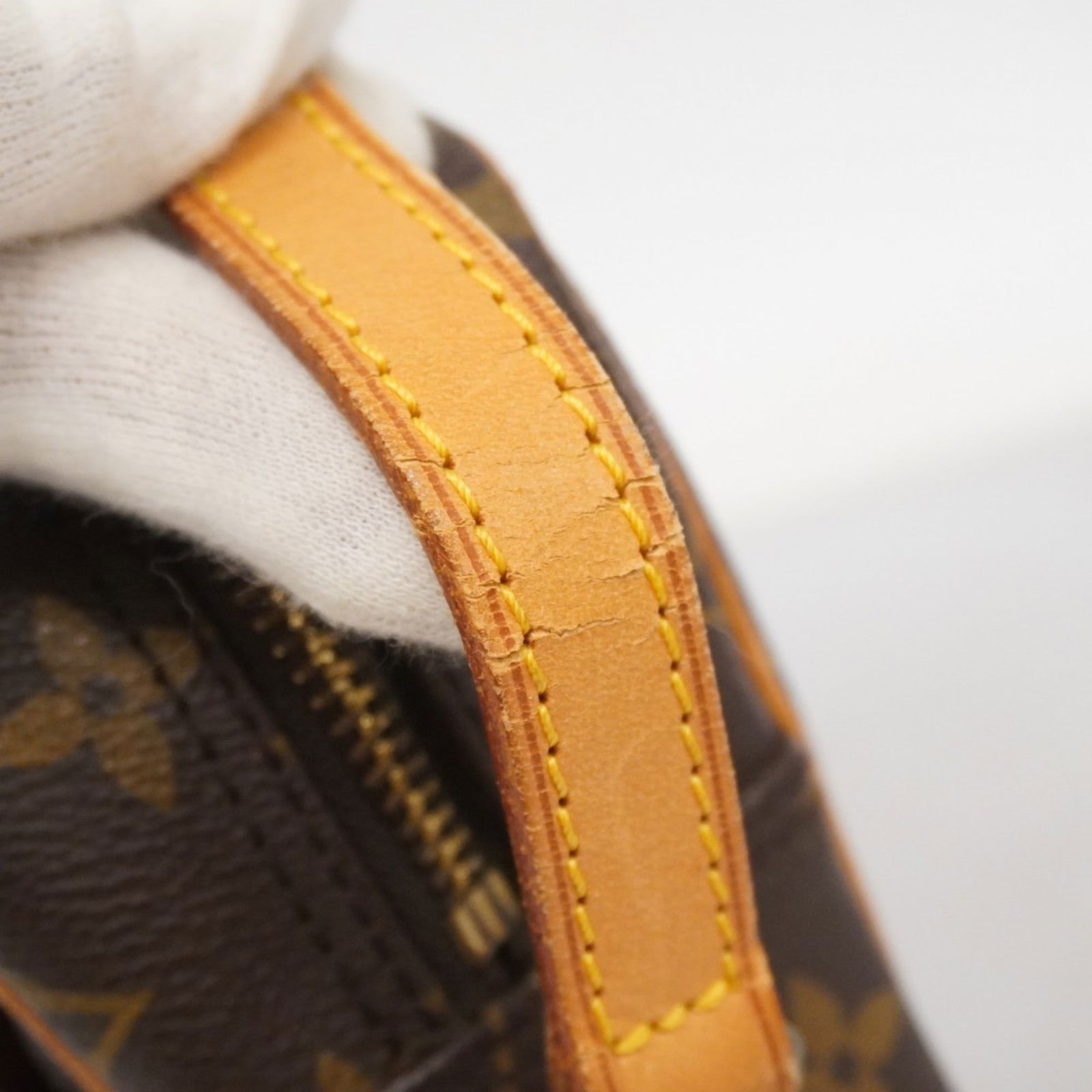 Bag Louis Vuitton Shoulder - 9