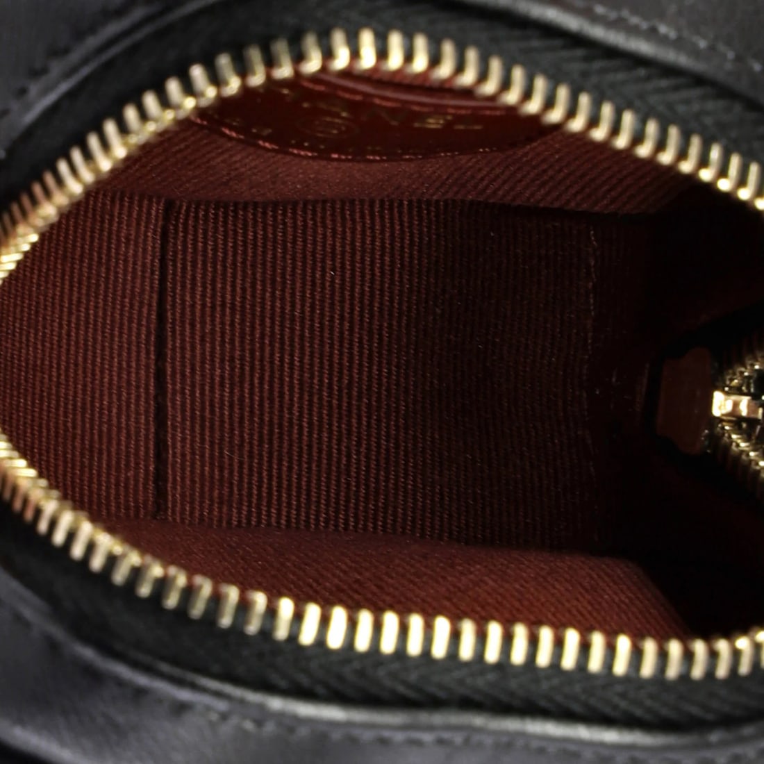 Lambskin Chanel CC in Love Heart Arm Zip Coin Purse Quilted - 6